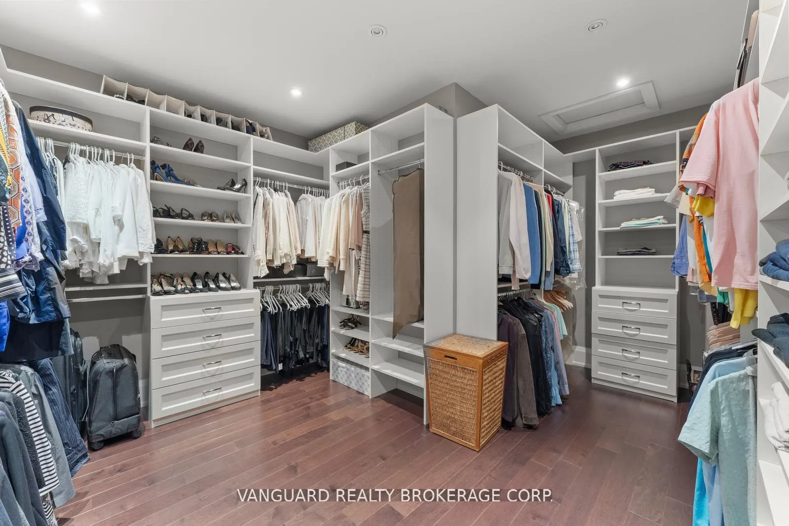 Photo 33 of 32 Birch Hill Road, Vaughan, East Woodbridge — HOMEH