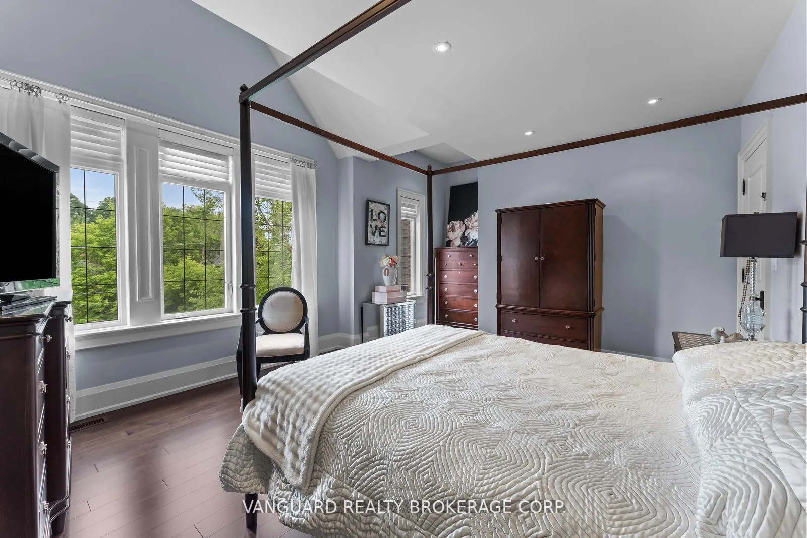 Photo 37 of 32 Birch Hill Road, Vaughan, East Woodbridge — HOMEH