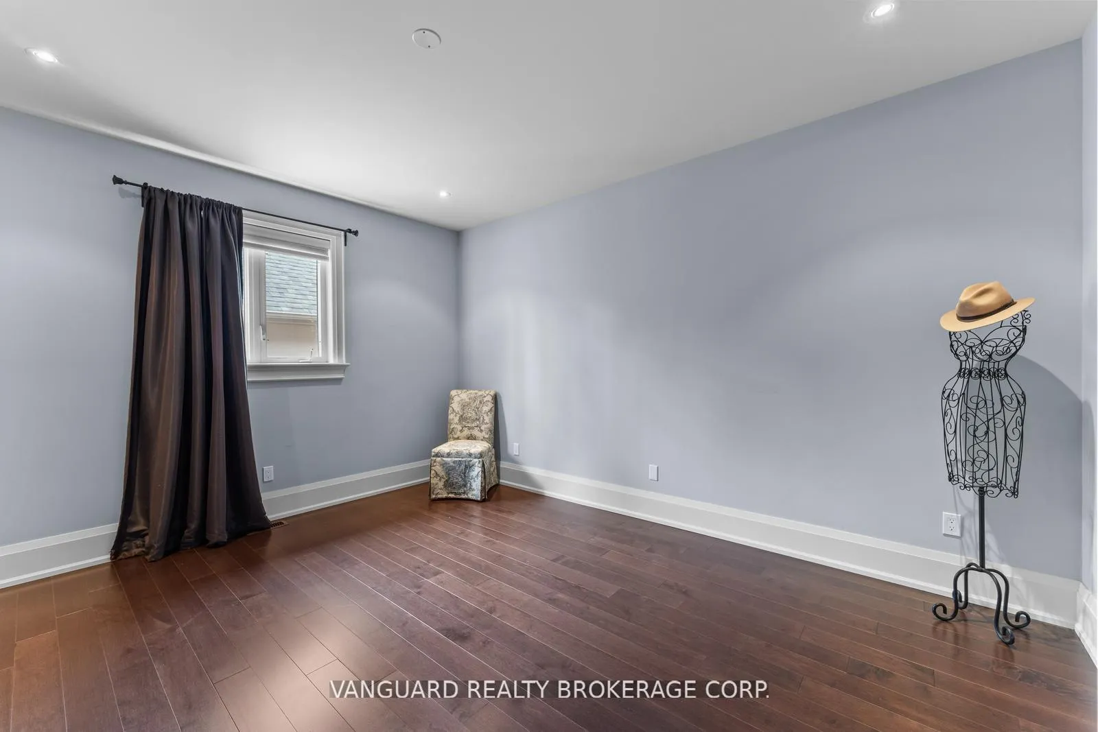 Photo 40 of 32 Birch Hill Road, Vaughan, East Woodbridge — HOMEH