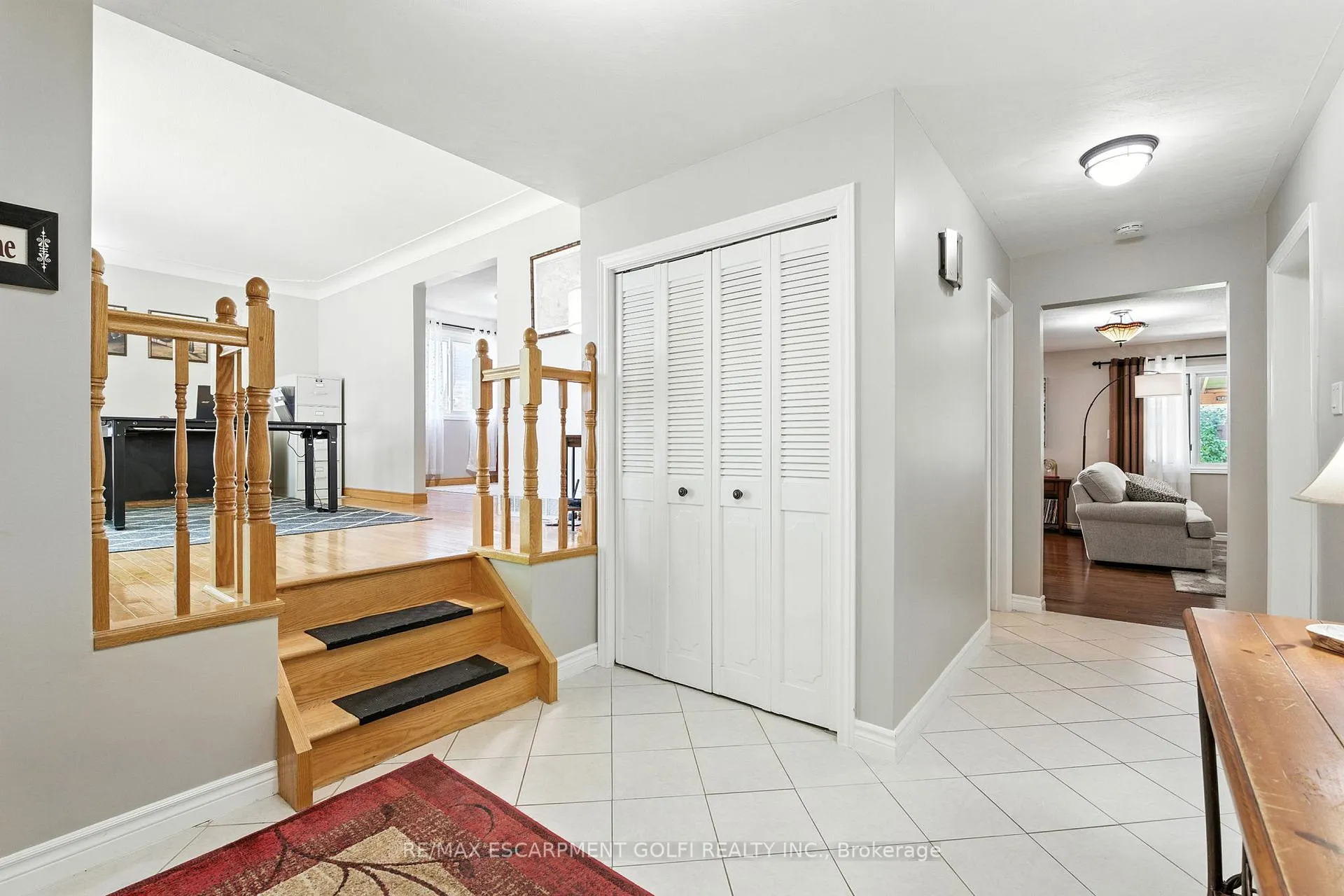 Photo 4 of 7022 York Drive, Niagara Falls, Morrison — HOMEH