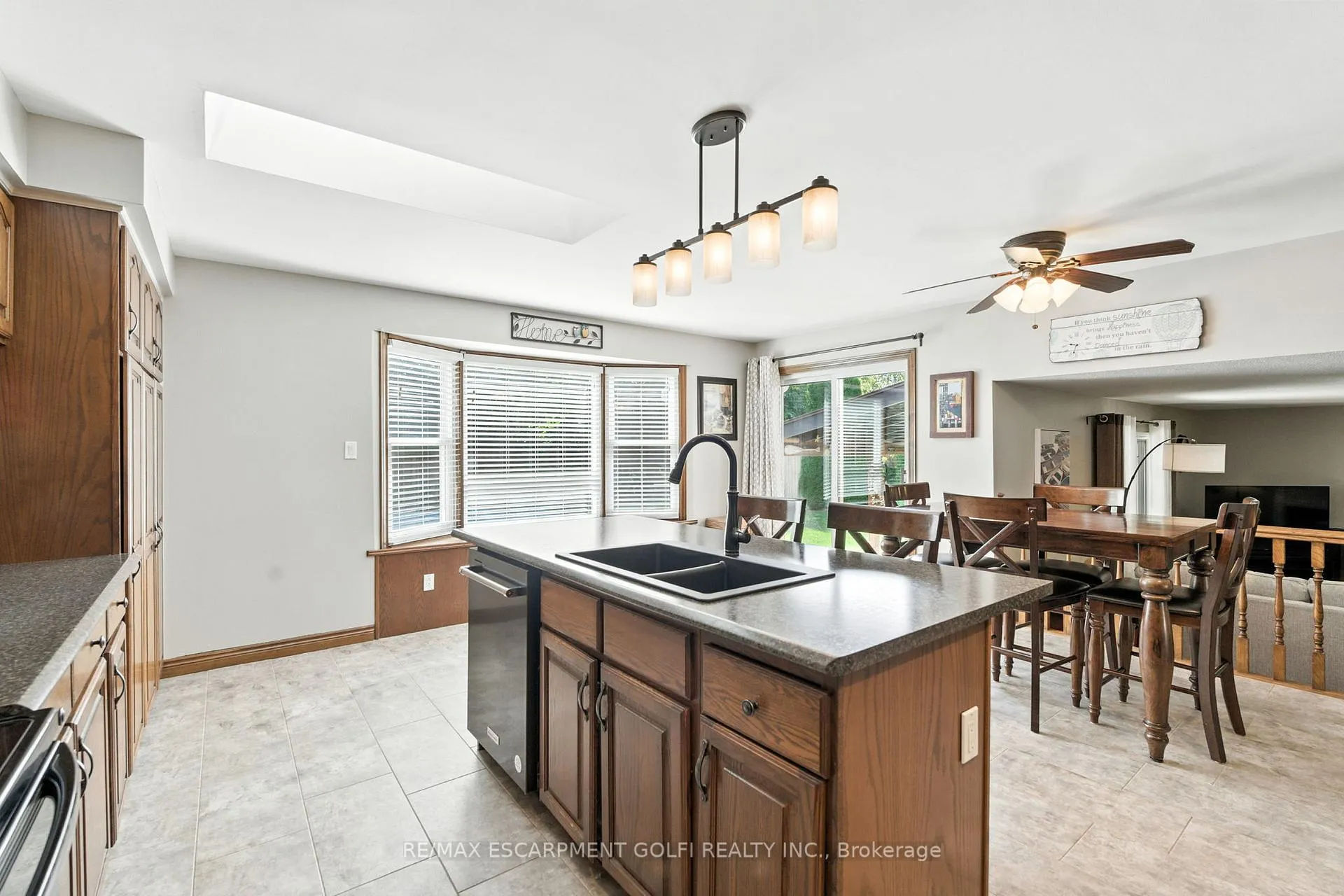 Photo 13 of 7022 York Drive, Niagara Falls, Morrison — HOMEH