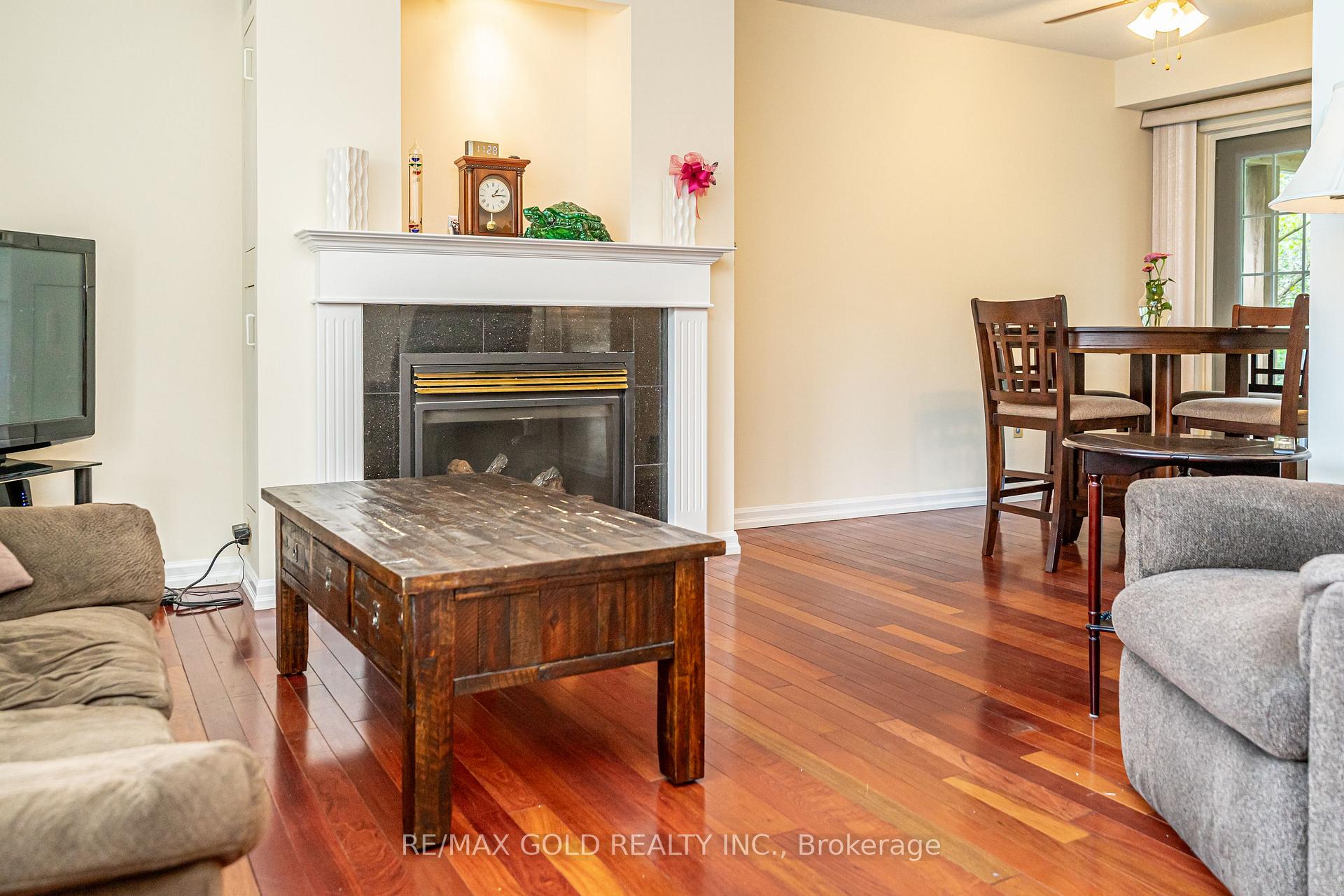 Photo 8 of 12 Lorraine Crescent, Brampton, Westgate — HOMEH