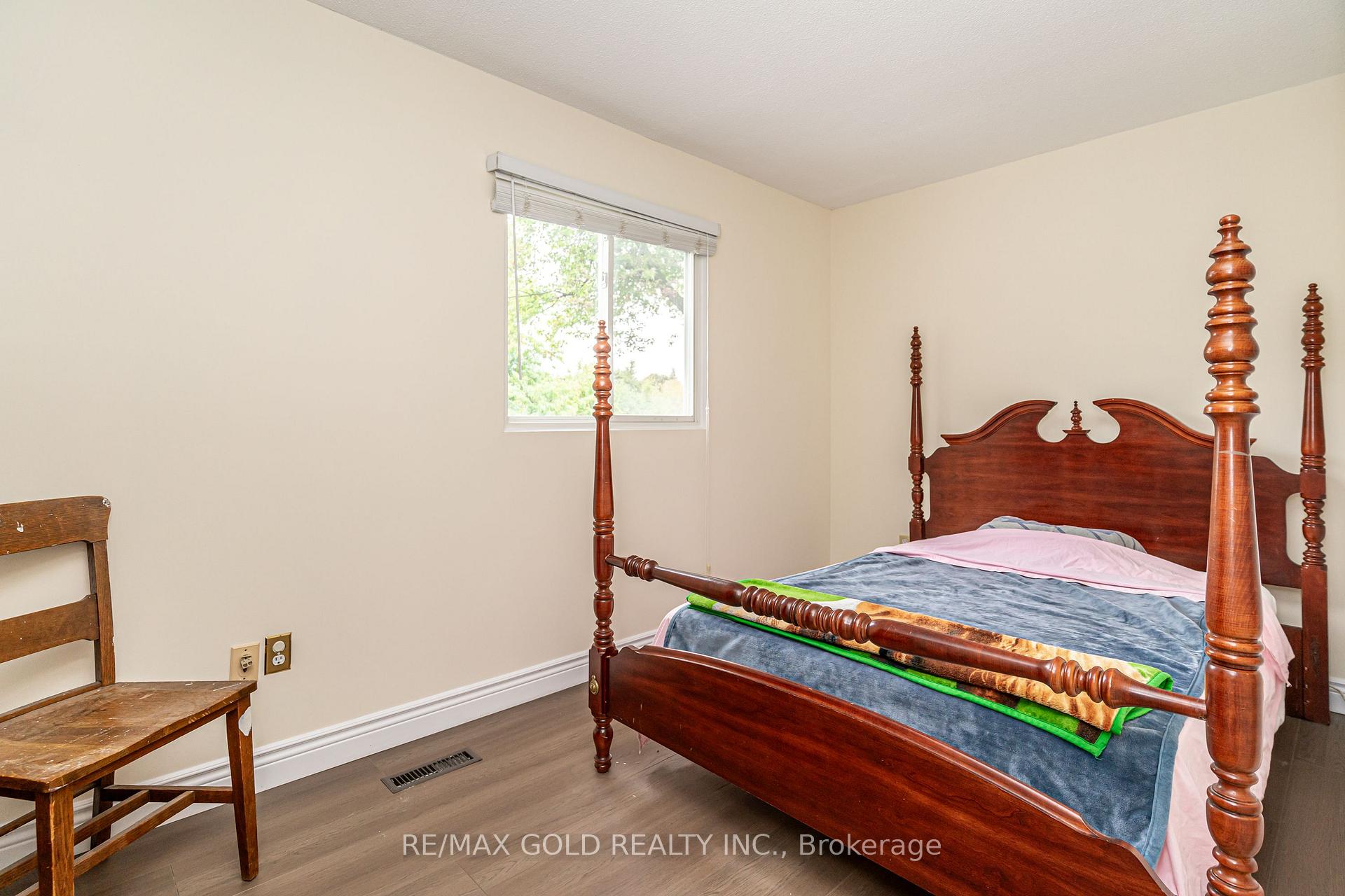 Photo 27 of 12 Lorraine Crescent, Brampton, Westgate — HOMEH