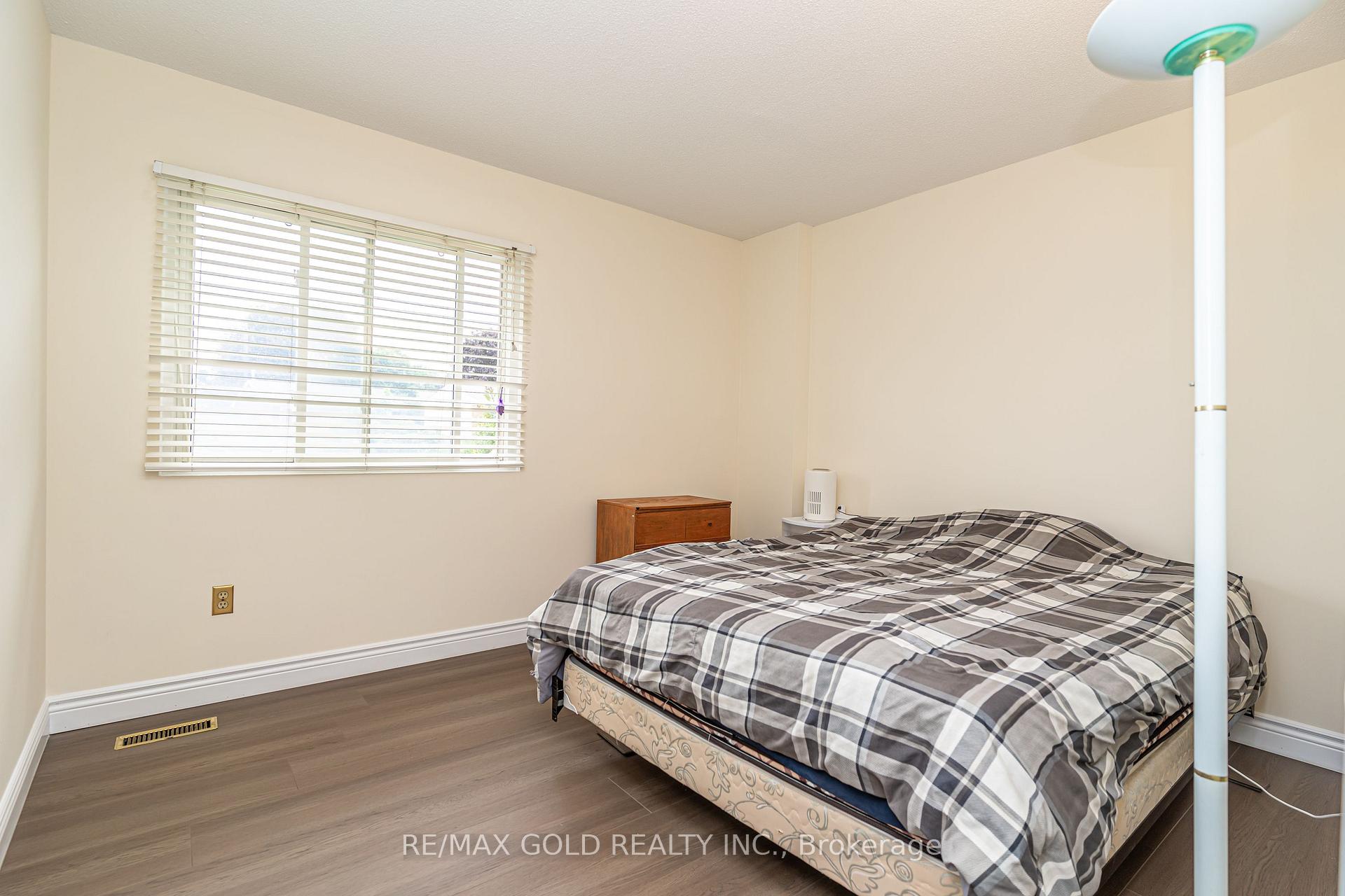 Photo 29 of 12 Lorraine Crescent, Brampton, Westgate — HOMEH
