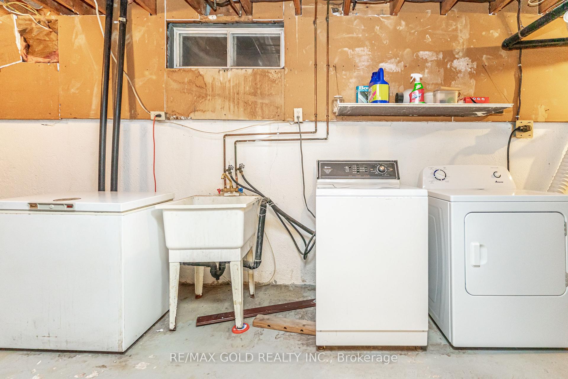 Photo 35 of 12 Lorraine Crescent, Brampton, Westgate — HOMEH