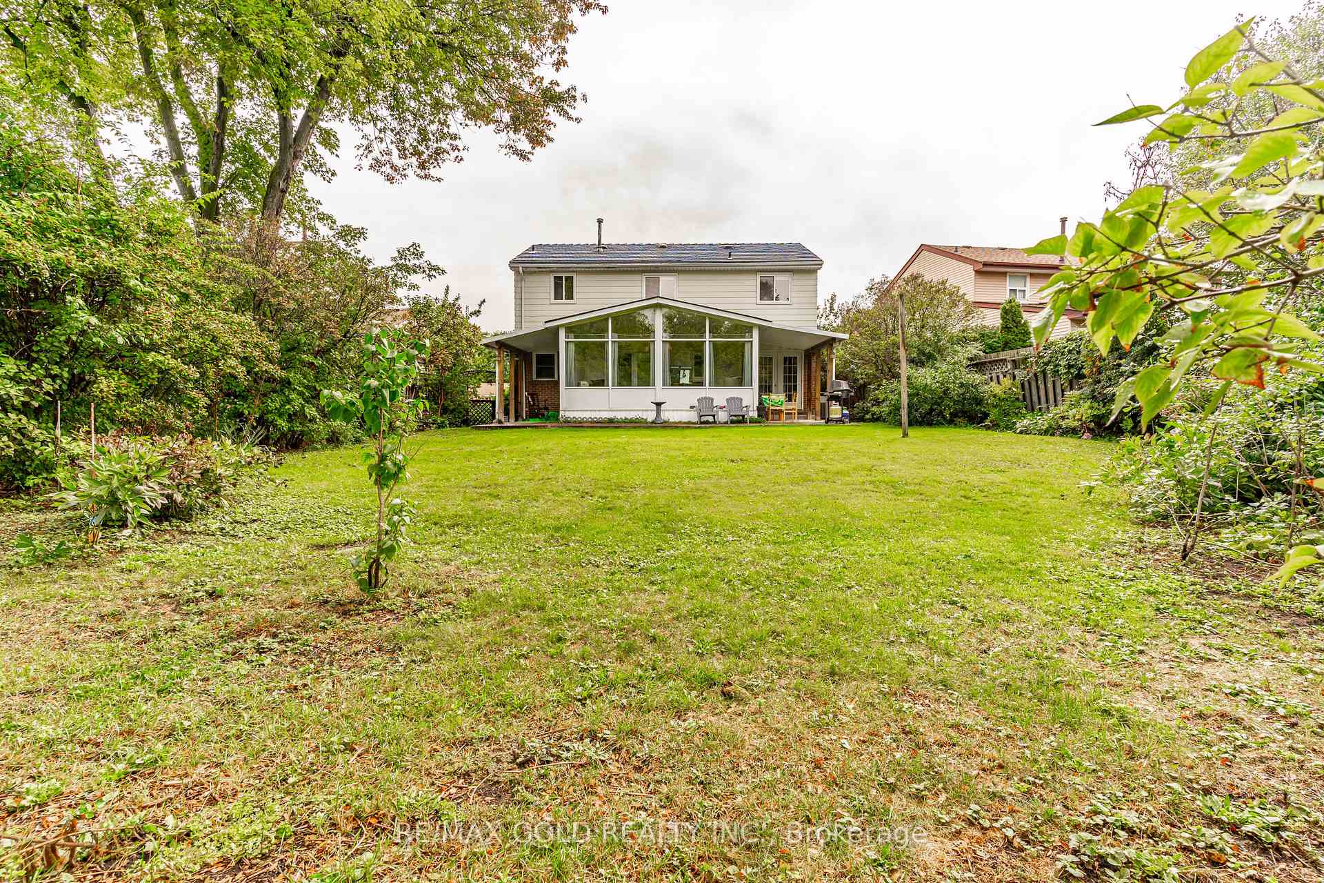 Photo 39 of 12 Lorraine Crescent, Brampton, Westgate — HOMEH