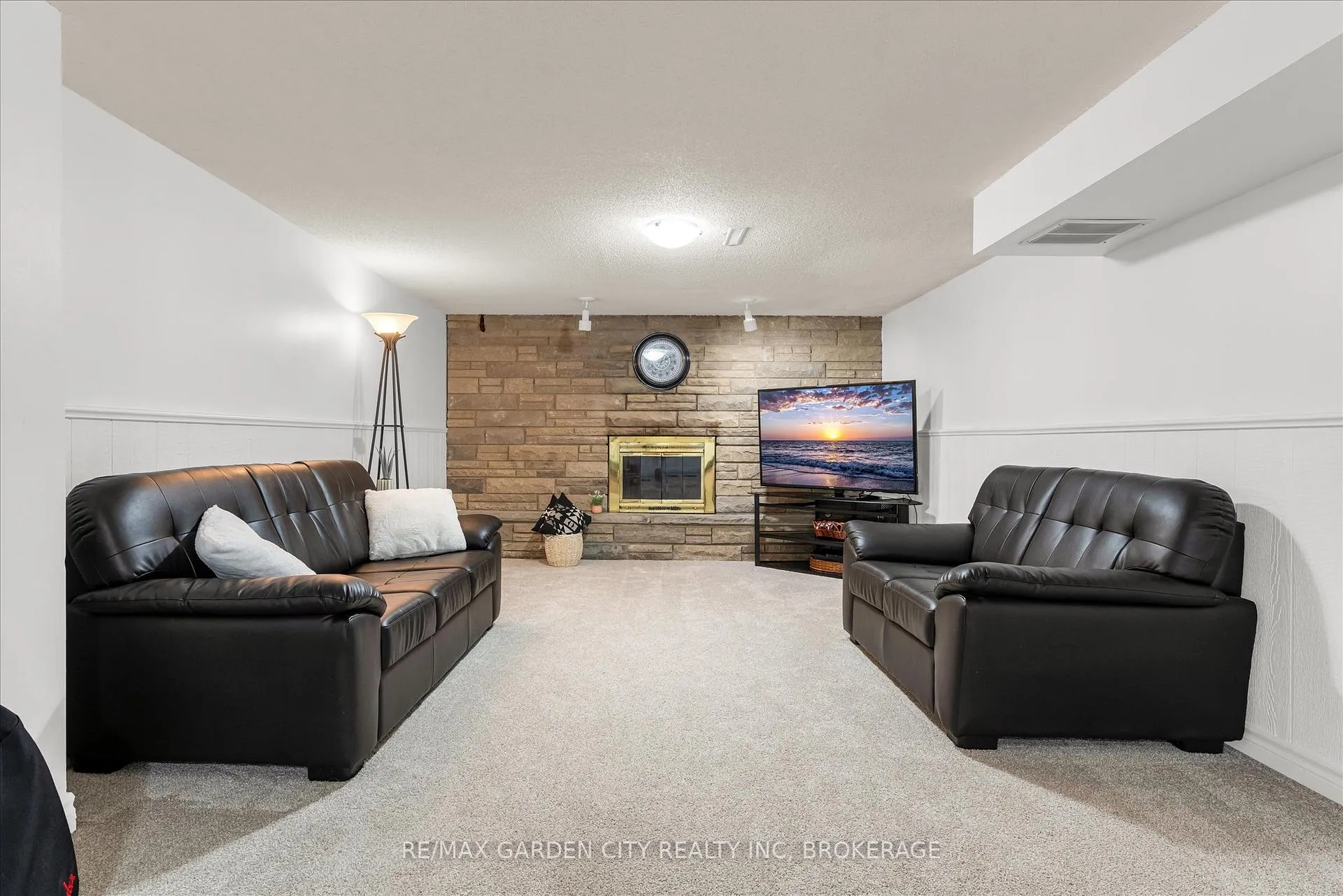 Photo 28 of 58 Diffin Drive, Welland, Prince Charles — HOMEH