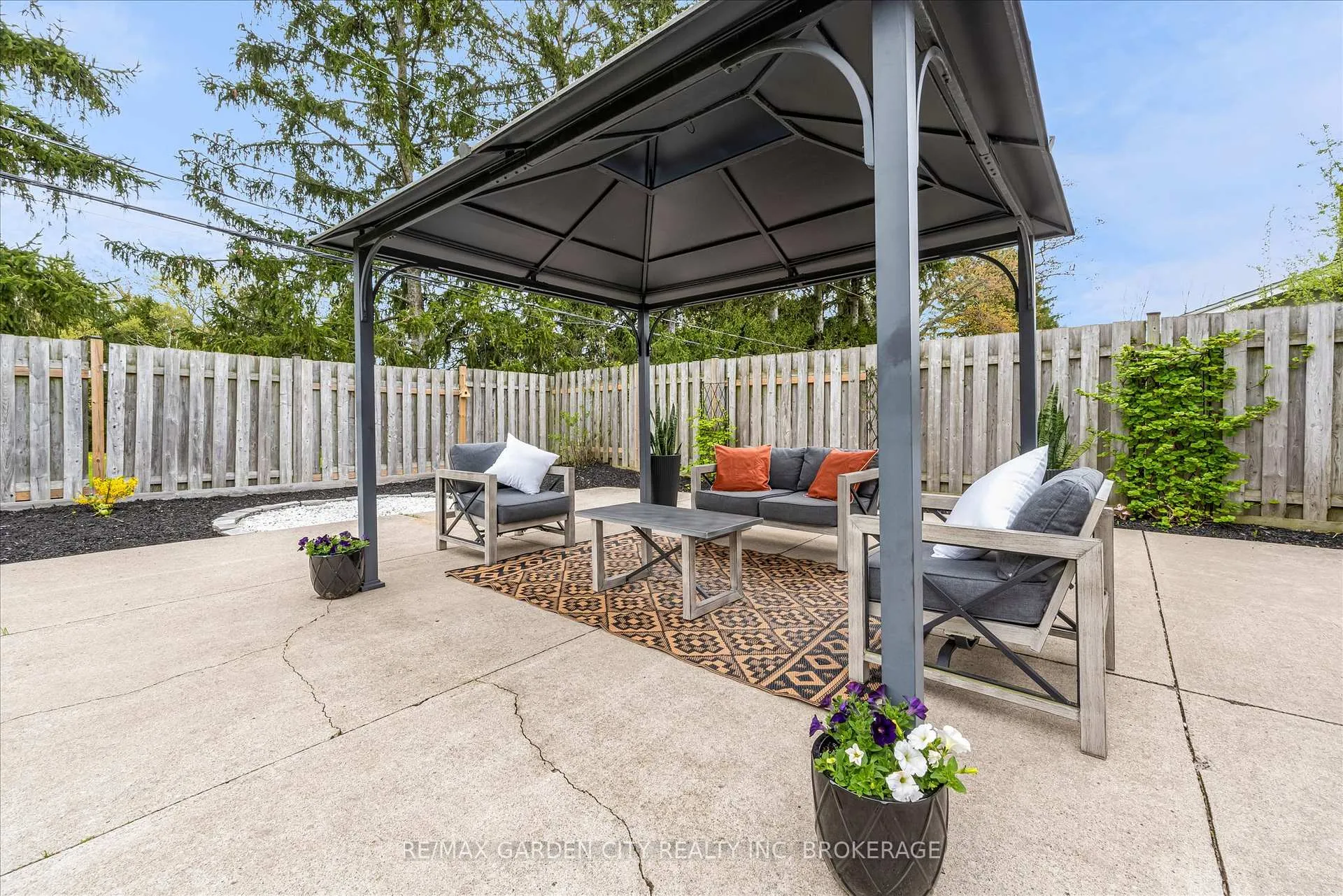 Photo 33 of 58 Diffin Drive, Welland, Prince Charles — HOMEH