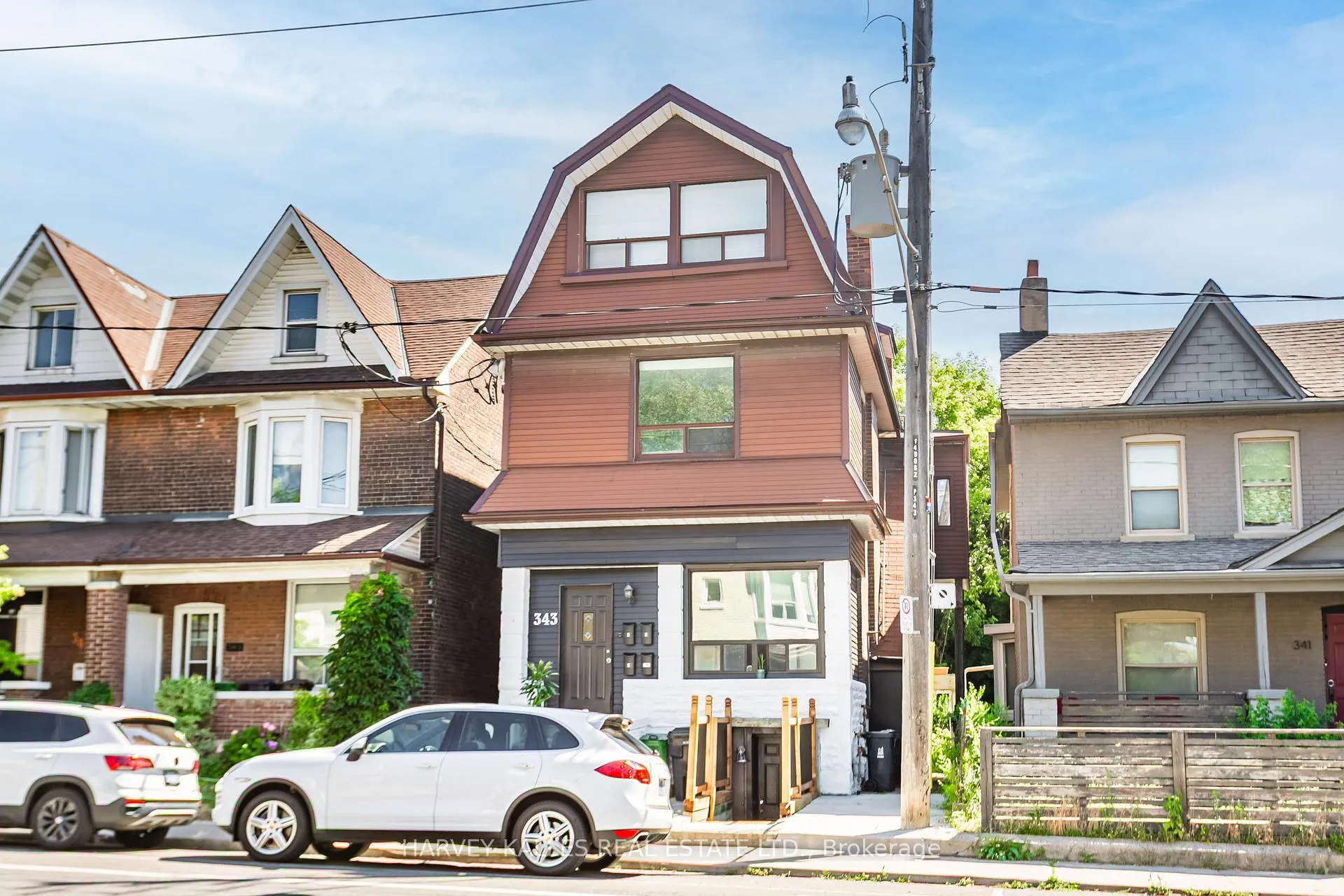 Front of 343 Greenwood Avenue