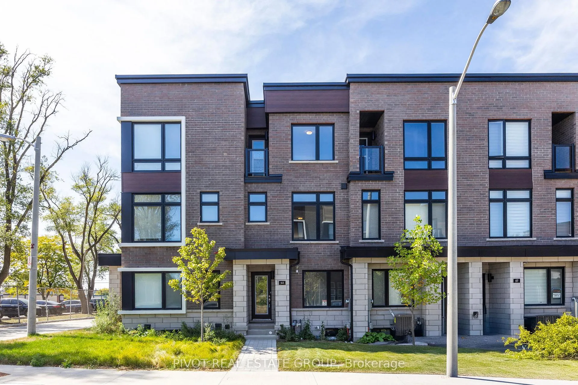 Photo 1 of 53 Akil Thomas Gardens, Scarborough, Bendale — HOMEH