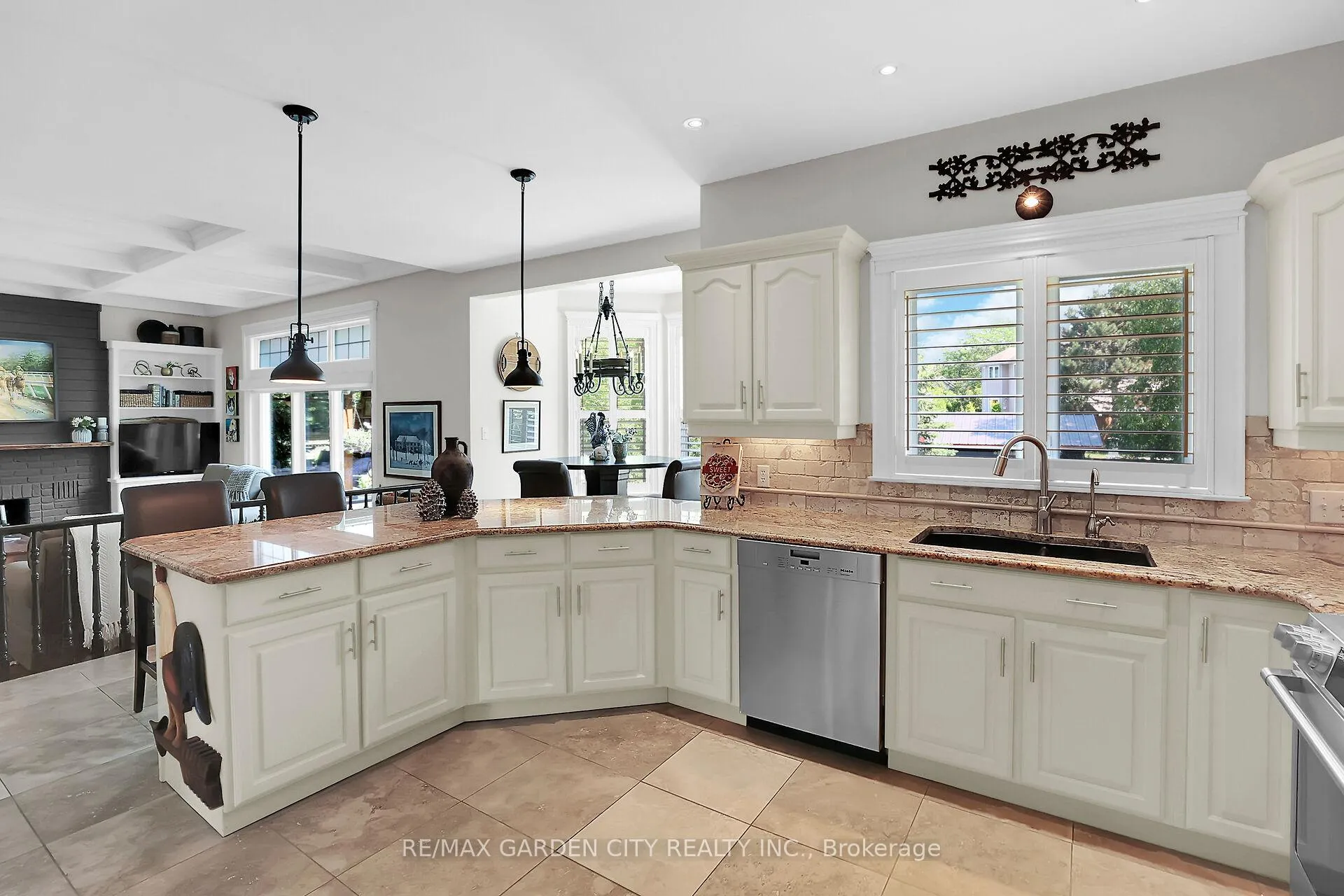 Photo 10 of 3623 Glen Elgin Drive, Lincoln, Lincoln-Jordan/Vineland — HOMEH