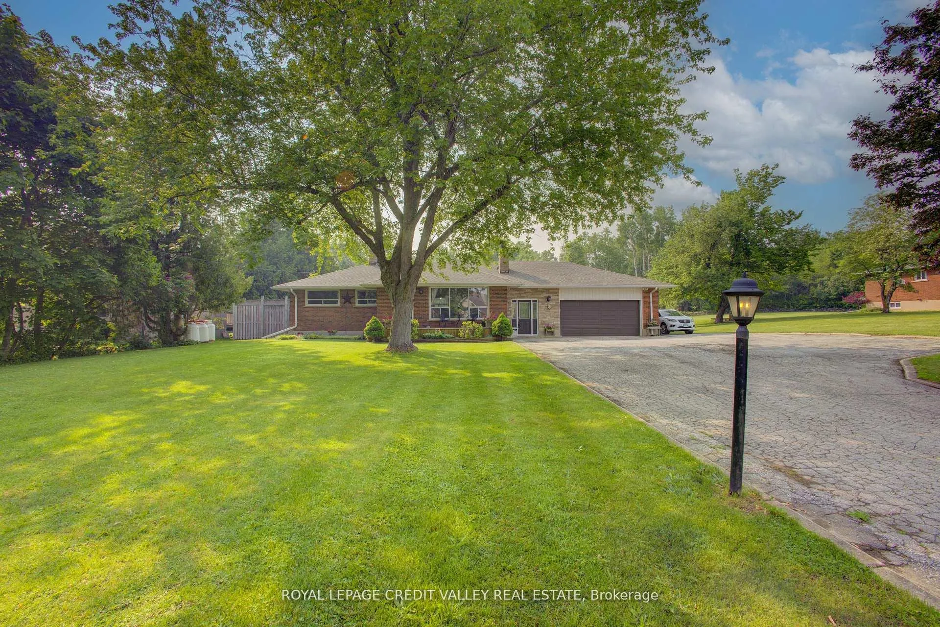 Photo 3 of 9468 Wellington Road 42, Erin, Rural Erin — HOMEH