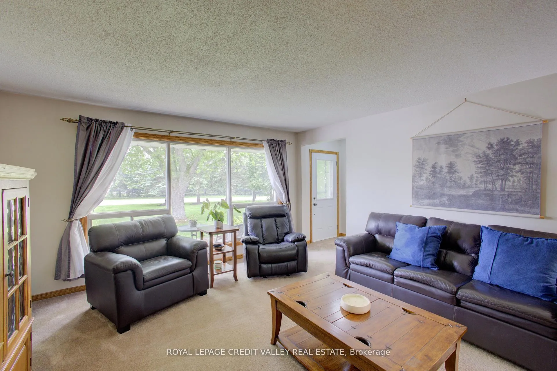 Photo 10 of 9468 Wellington Road 42, Erin, Rural Erin — HOMEH