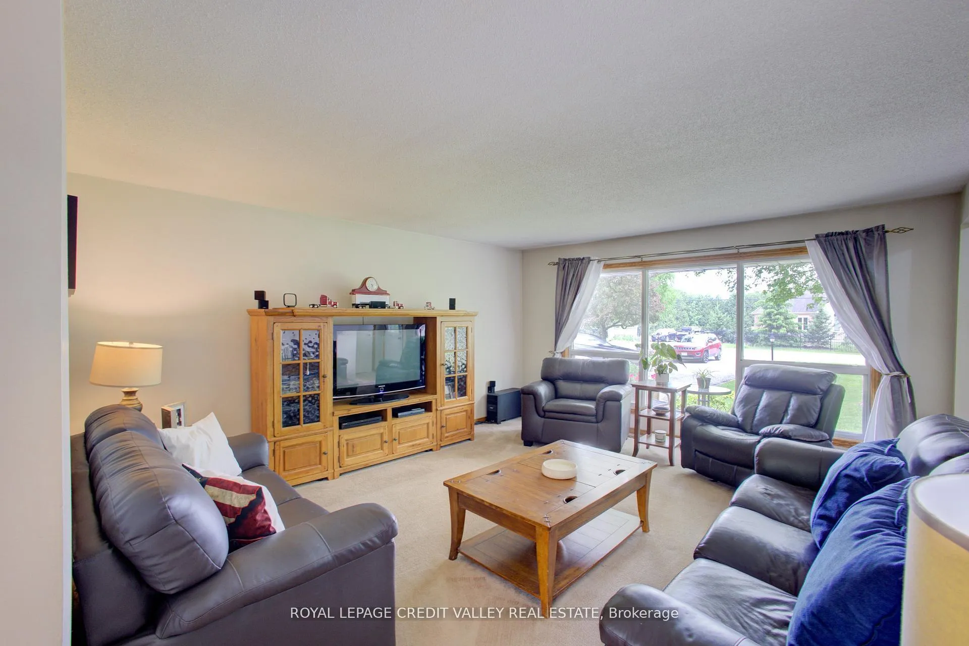 Photo 11 of 9468 Wellington Road 42, Erin, Rural Erin — HOMEH