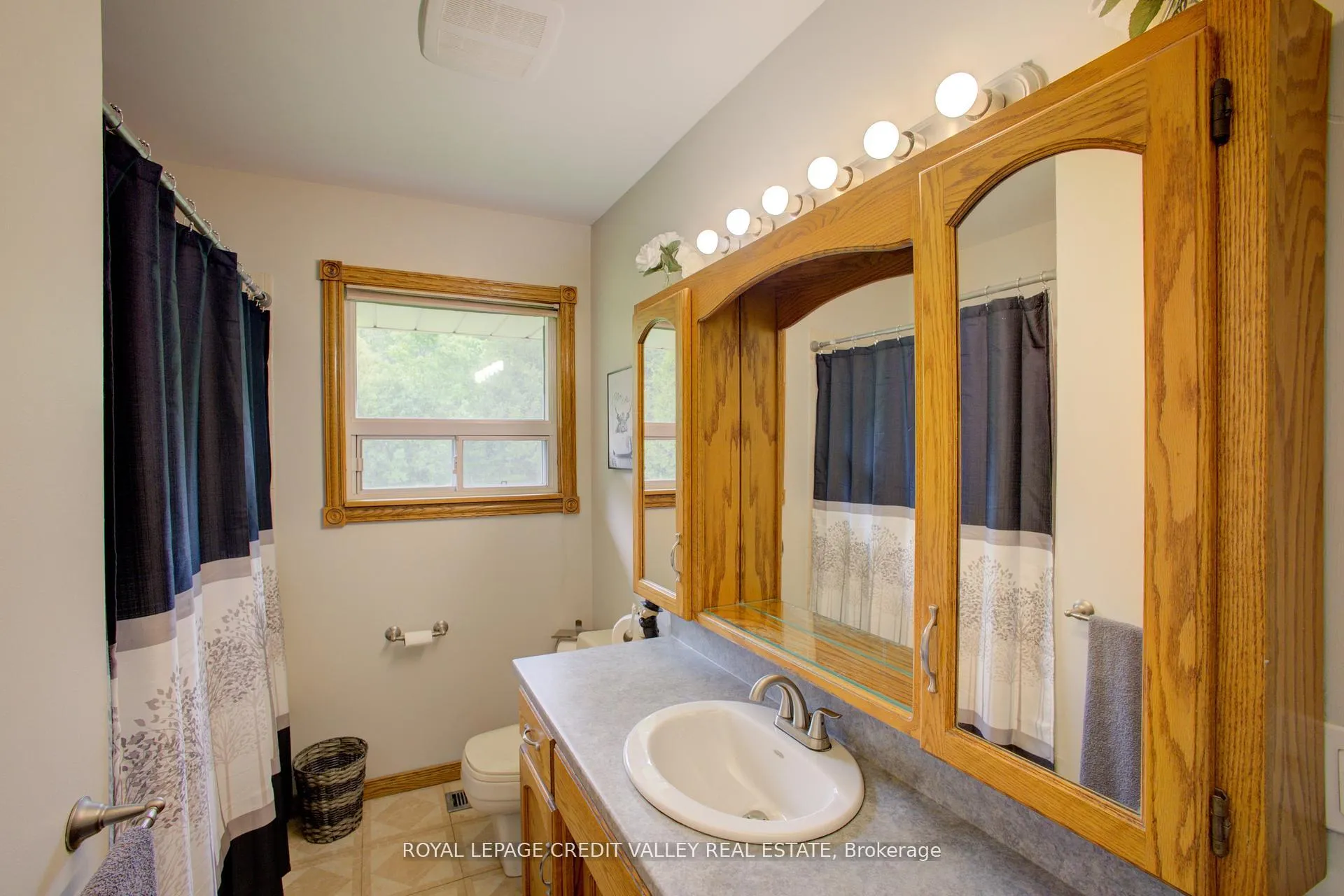 Photo 24 of 9468 Wellington Road 42, Erin, Rural Erin — HOMEH
