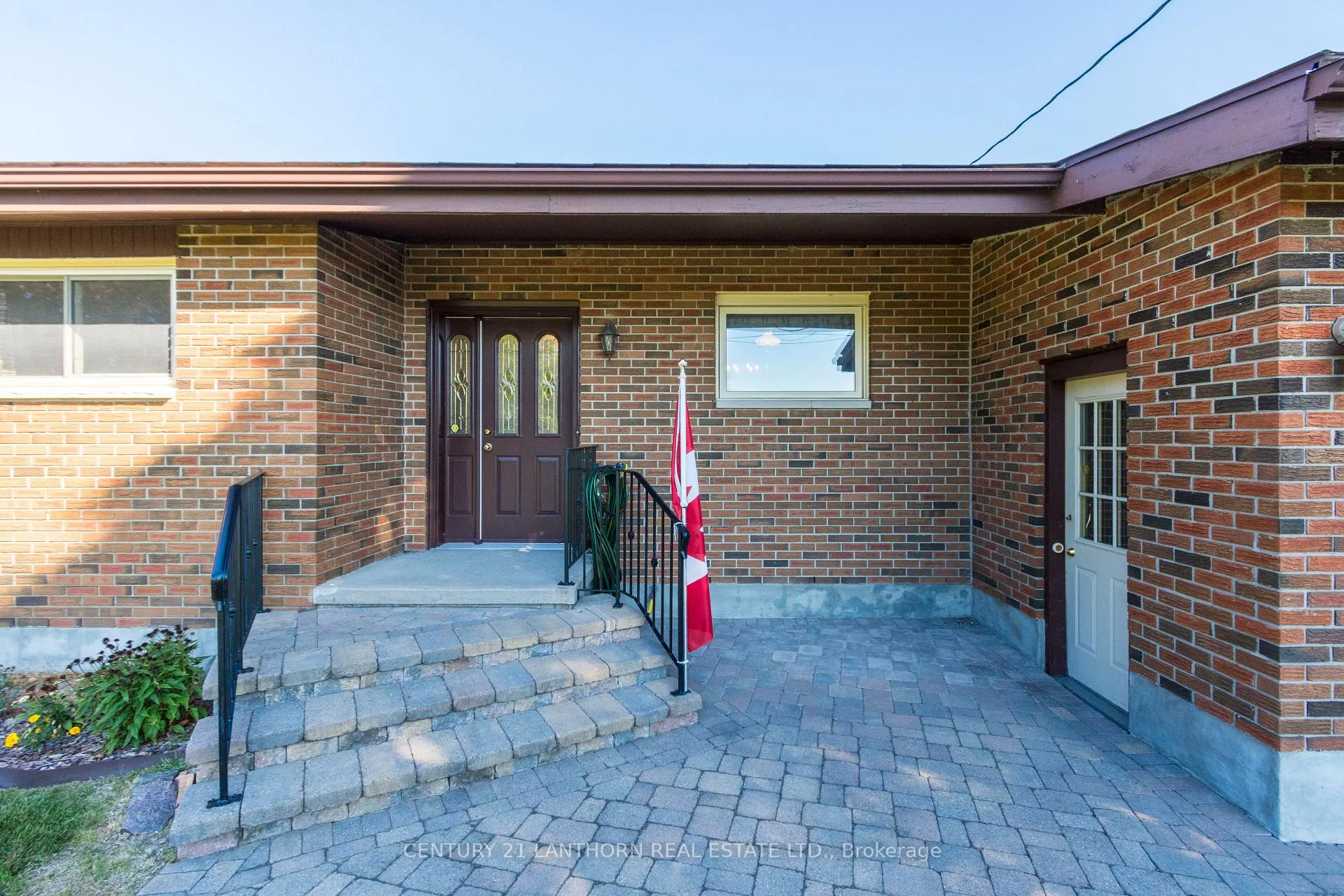 Photo 2 of 503 Wallbridge Road, Belleville, Belleville Ward — HOMEH