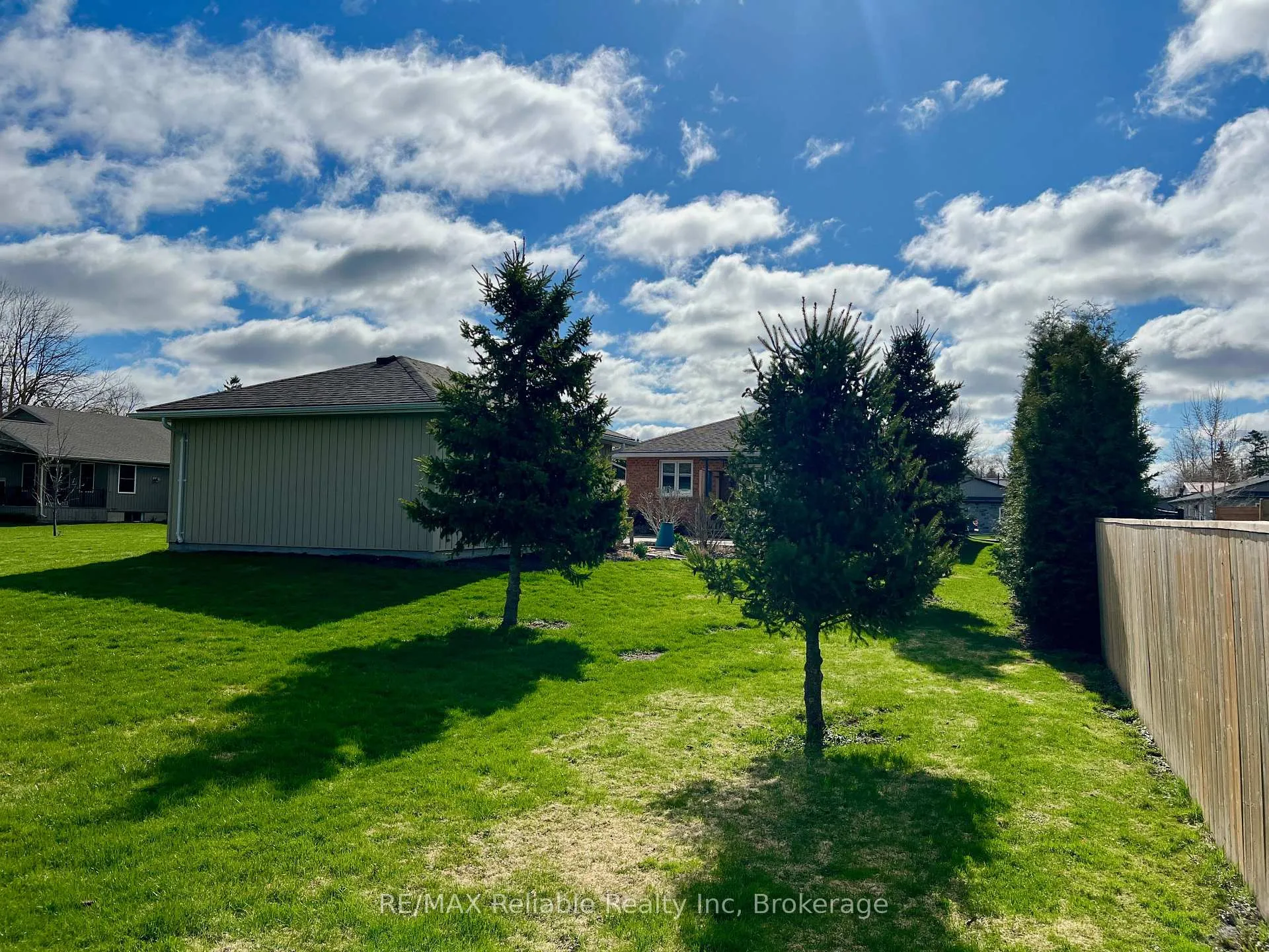 Photo 10 of 75 Ord Street, Huron East, Seaforth — HOMEH