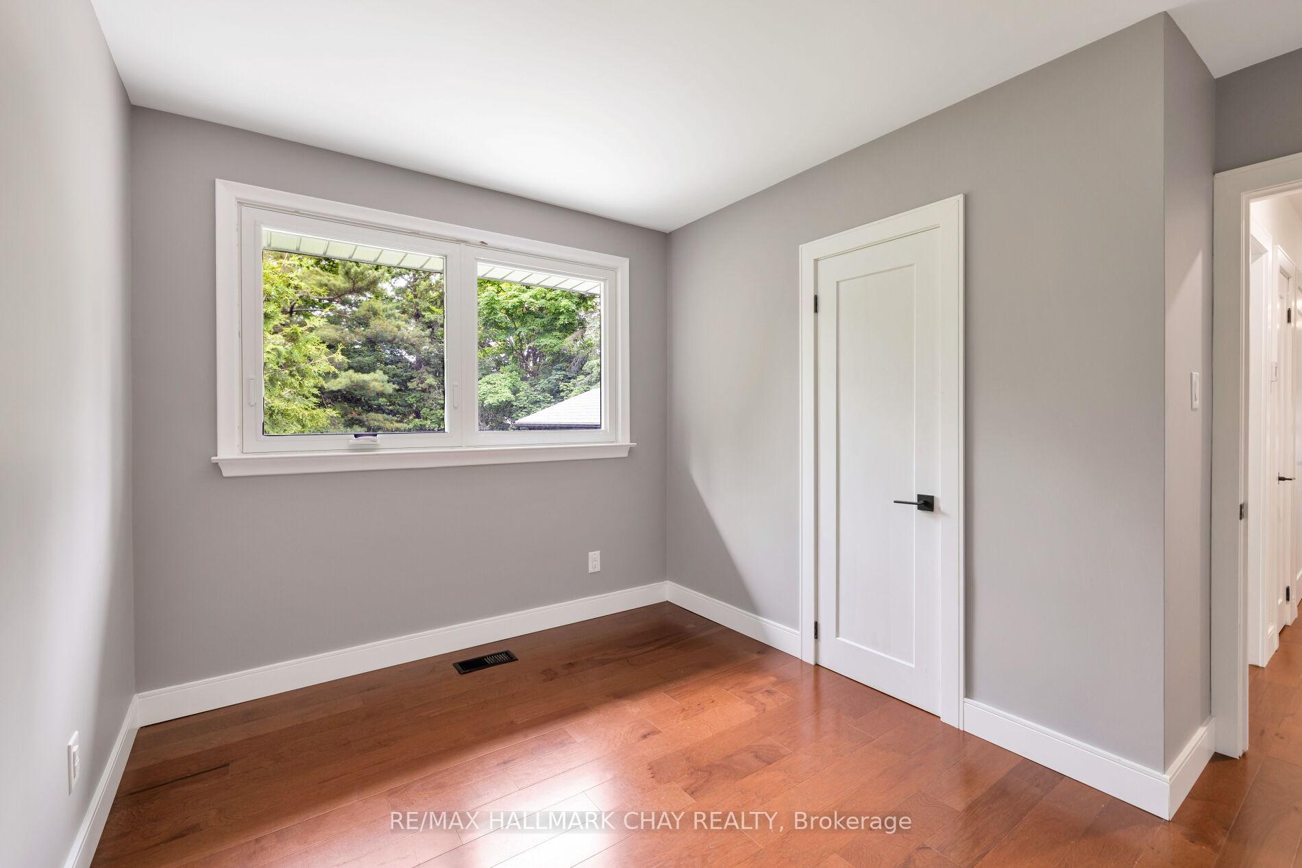 Photo 28 of 39 Eugenia Street, Barrie, Codrington — HOMEH