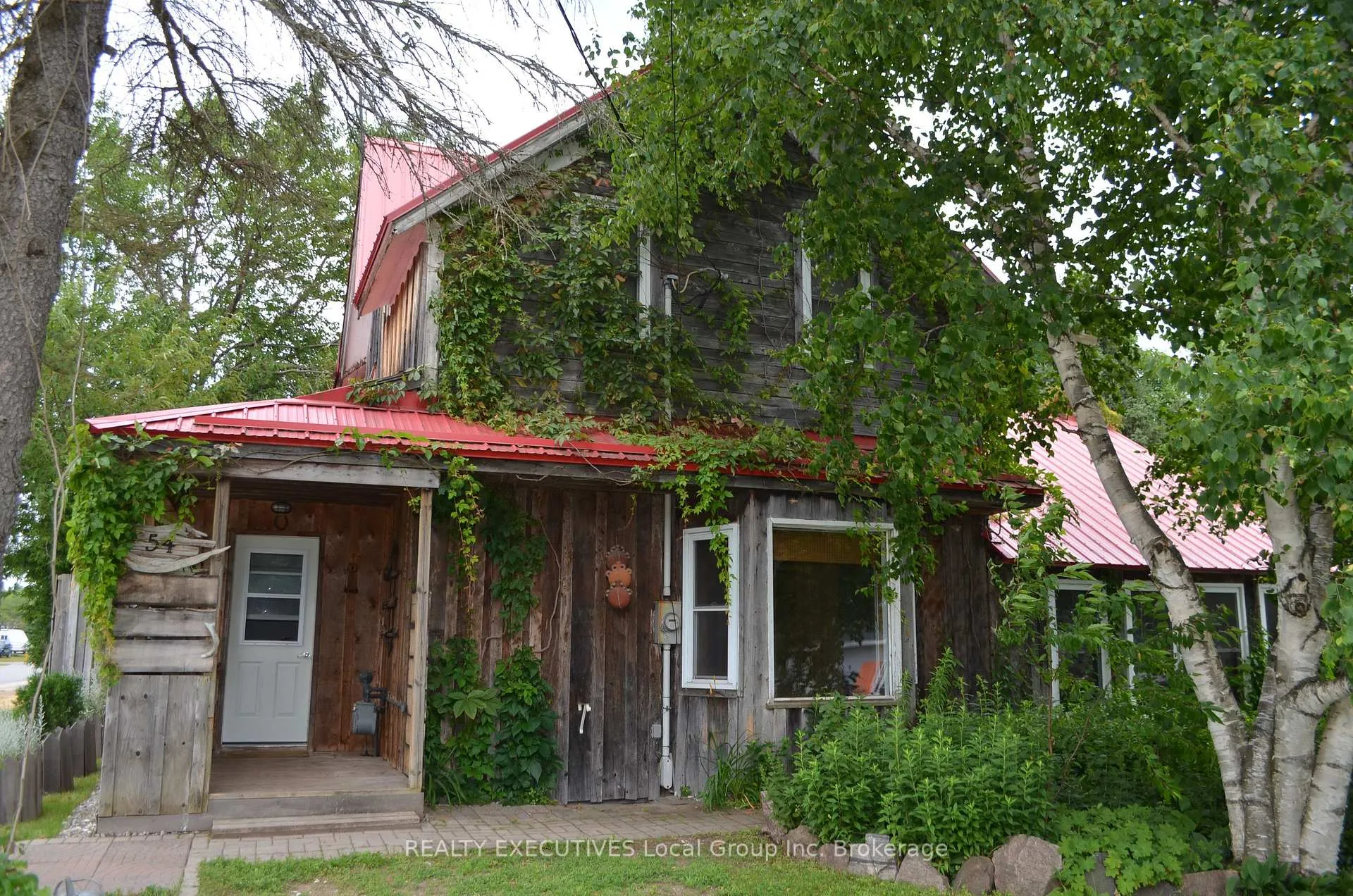 Photo 1 of 54 Riverside Avenue E, South River — HOMEH