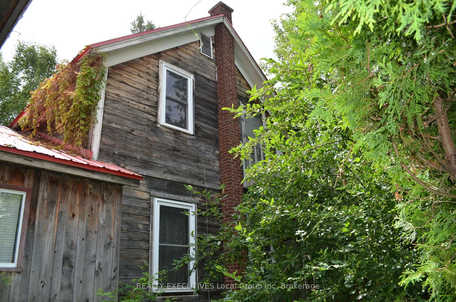 Photo 8 of 54 Riverside Avenue E, South River — HOMEH