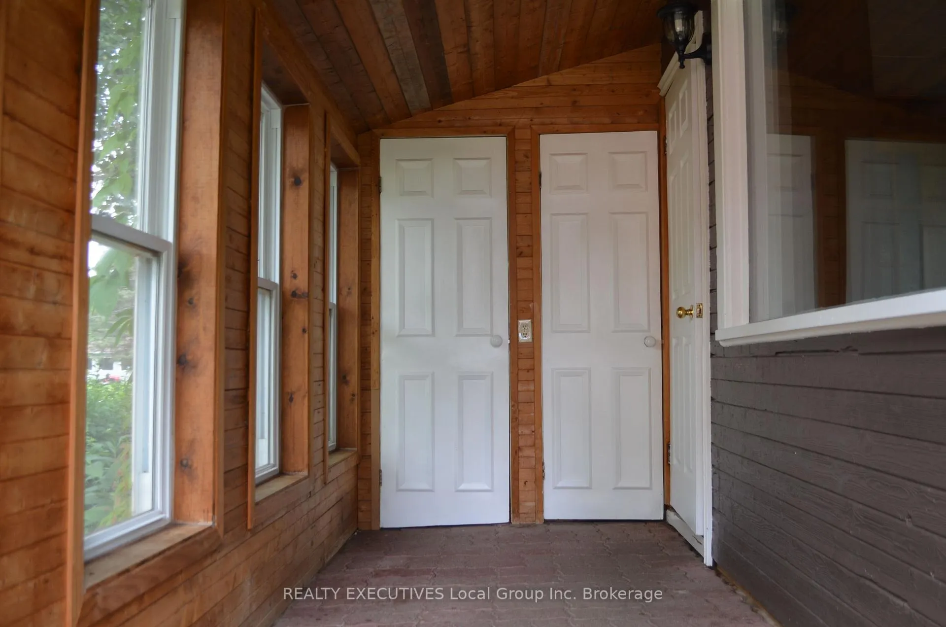 Photo 17 of 54 Riverside Avenue E, South River — HOMEH