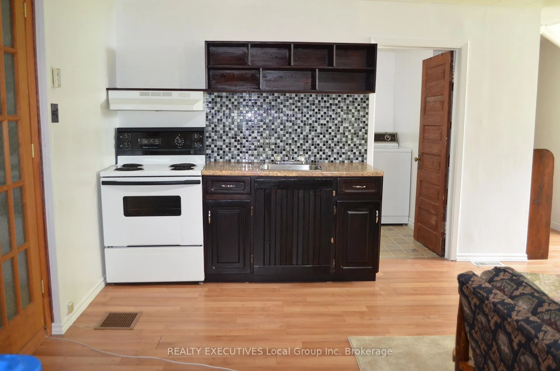 Photo 18 of 54 Riverside Avenue E, South River — HOMEH
