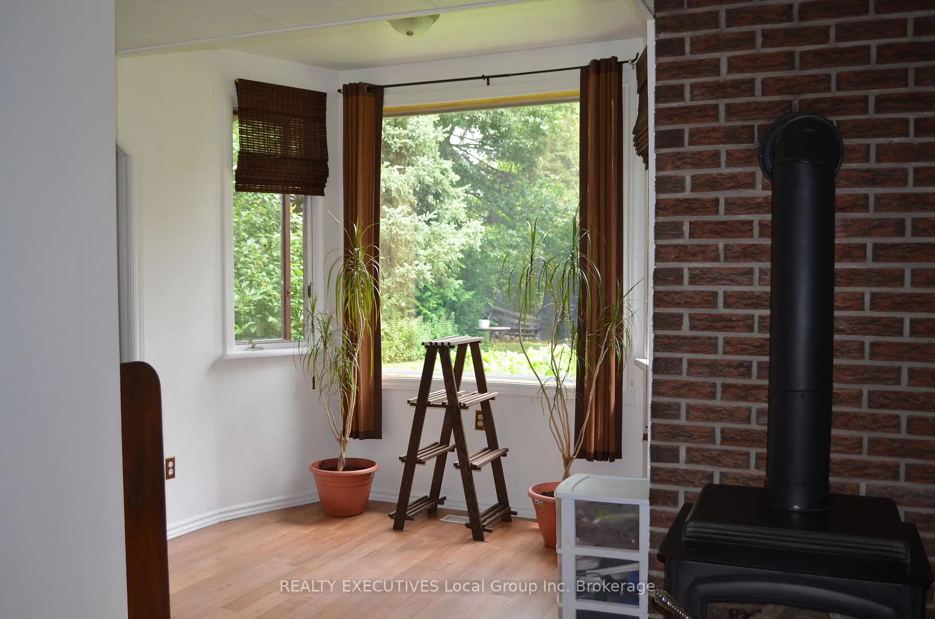Photo 21 of 54 Riverside Avenue E, South River — HOMEH