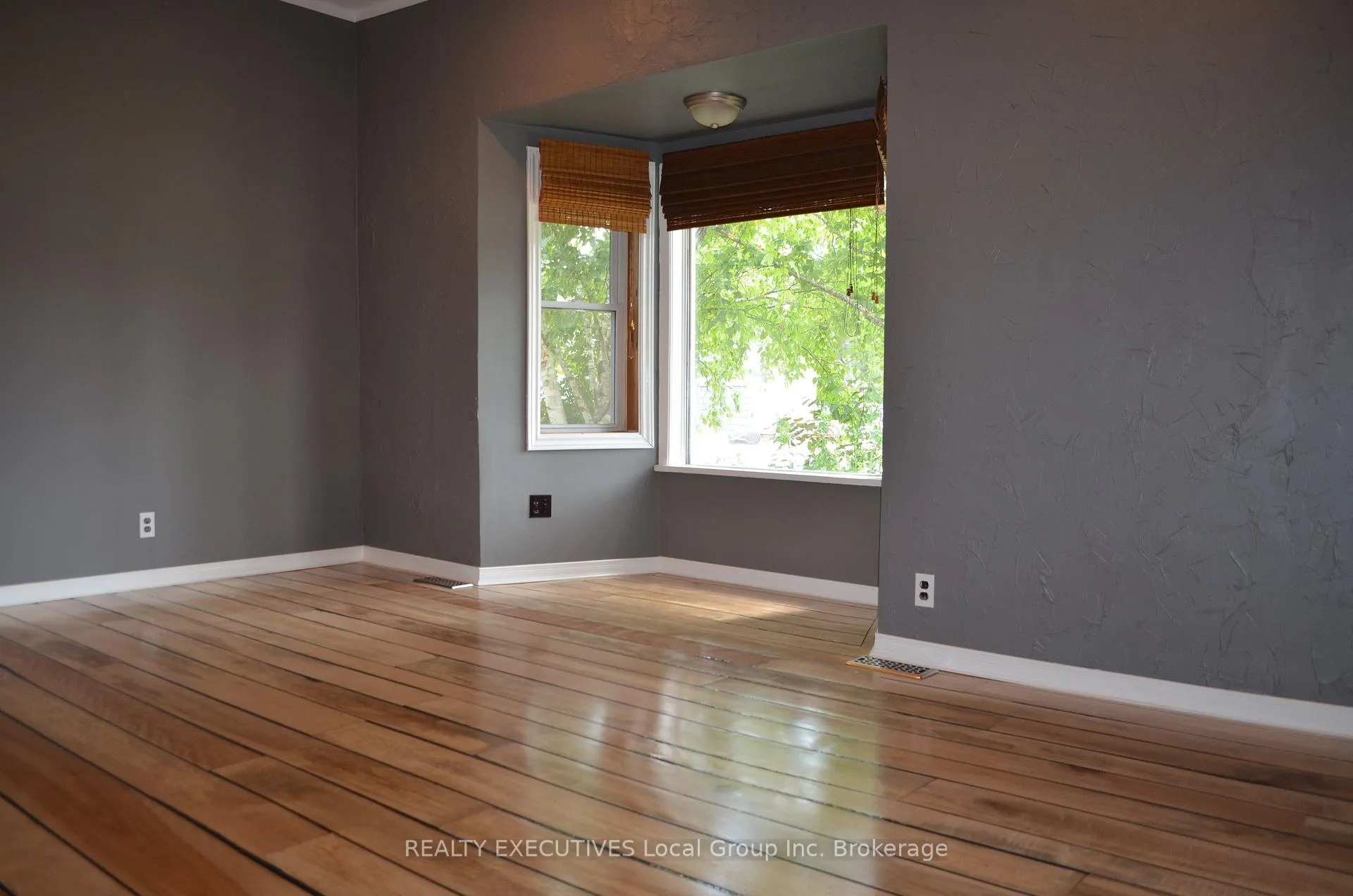 Photo 30 of 54 Riverside Avenue E, South River — HOMEH