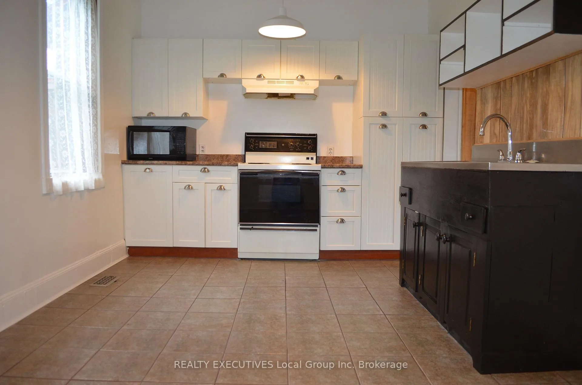 Photo 34 of 54 Riverside Avenue E, South River — HOMEH