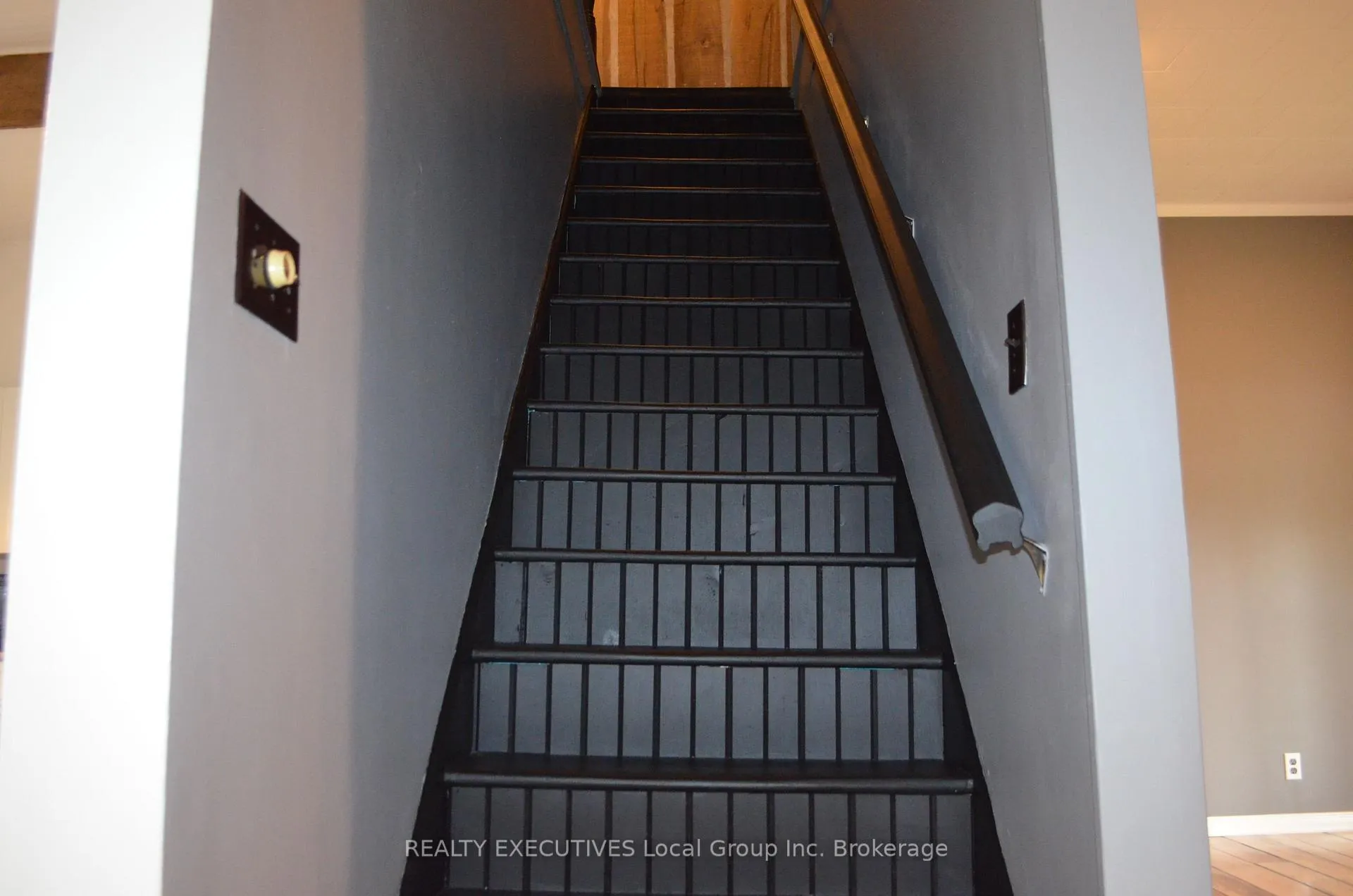 Photo 39 of 54 Riverside Avenue E, South River — HOMEH