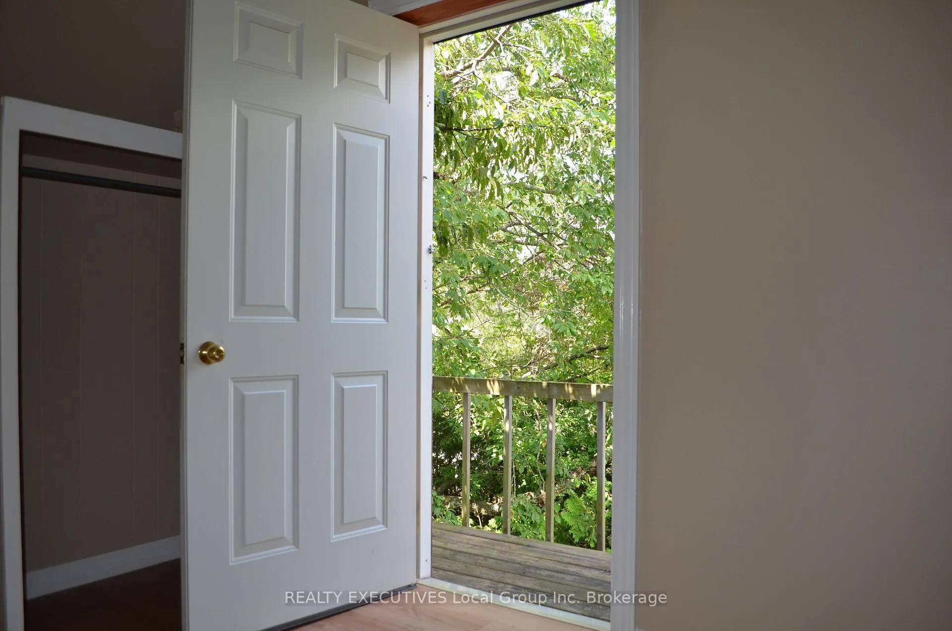 Photo 42 of 54 Riverside Avenue E, South River — HOMEH