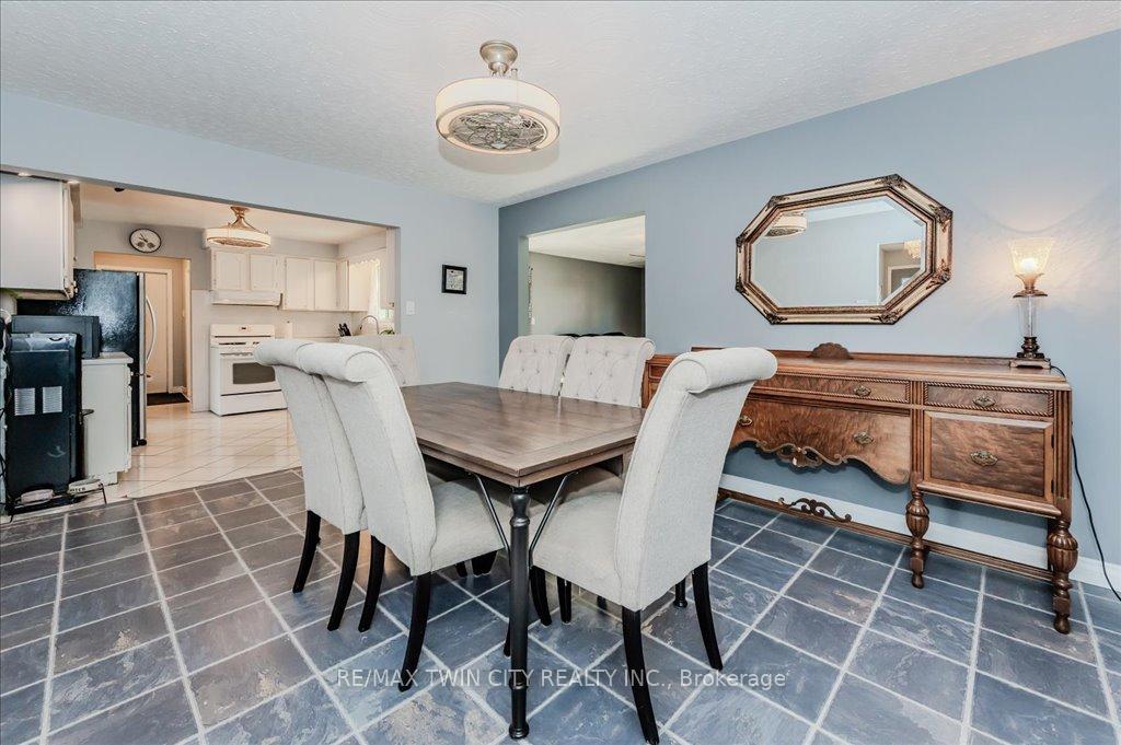 Photo 10 of 13 Alma Street, Brant, Brantford Twp — HOMEH