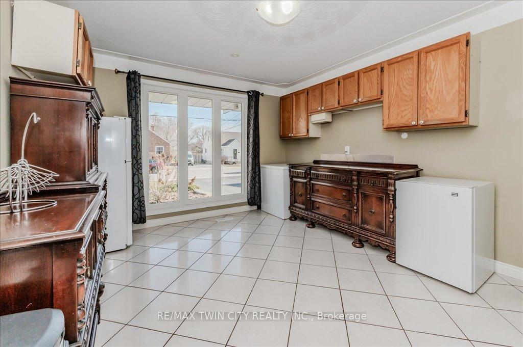 Photo 14 of 13 Alma Street, Brant, Brantford Twp — HOMEH