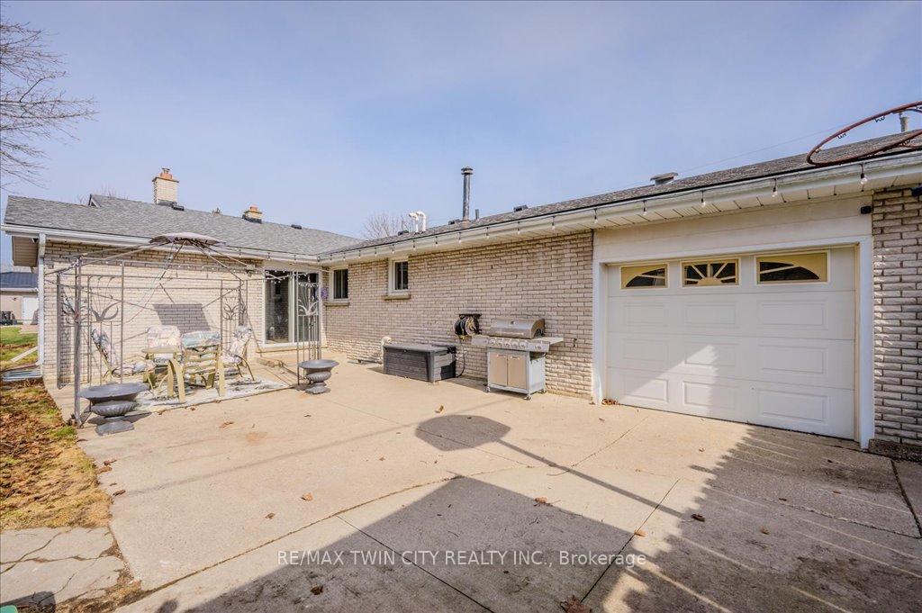 Photo 33 of 13 Alma Street, Brant, Brantford Twp — HOMEH