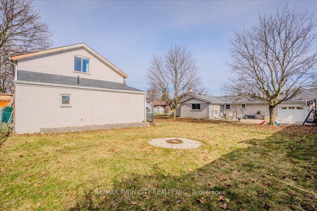 Photo 34 of 13 Alma Street, Brant, Brantford Twp — HOMEH