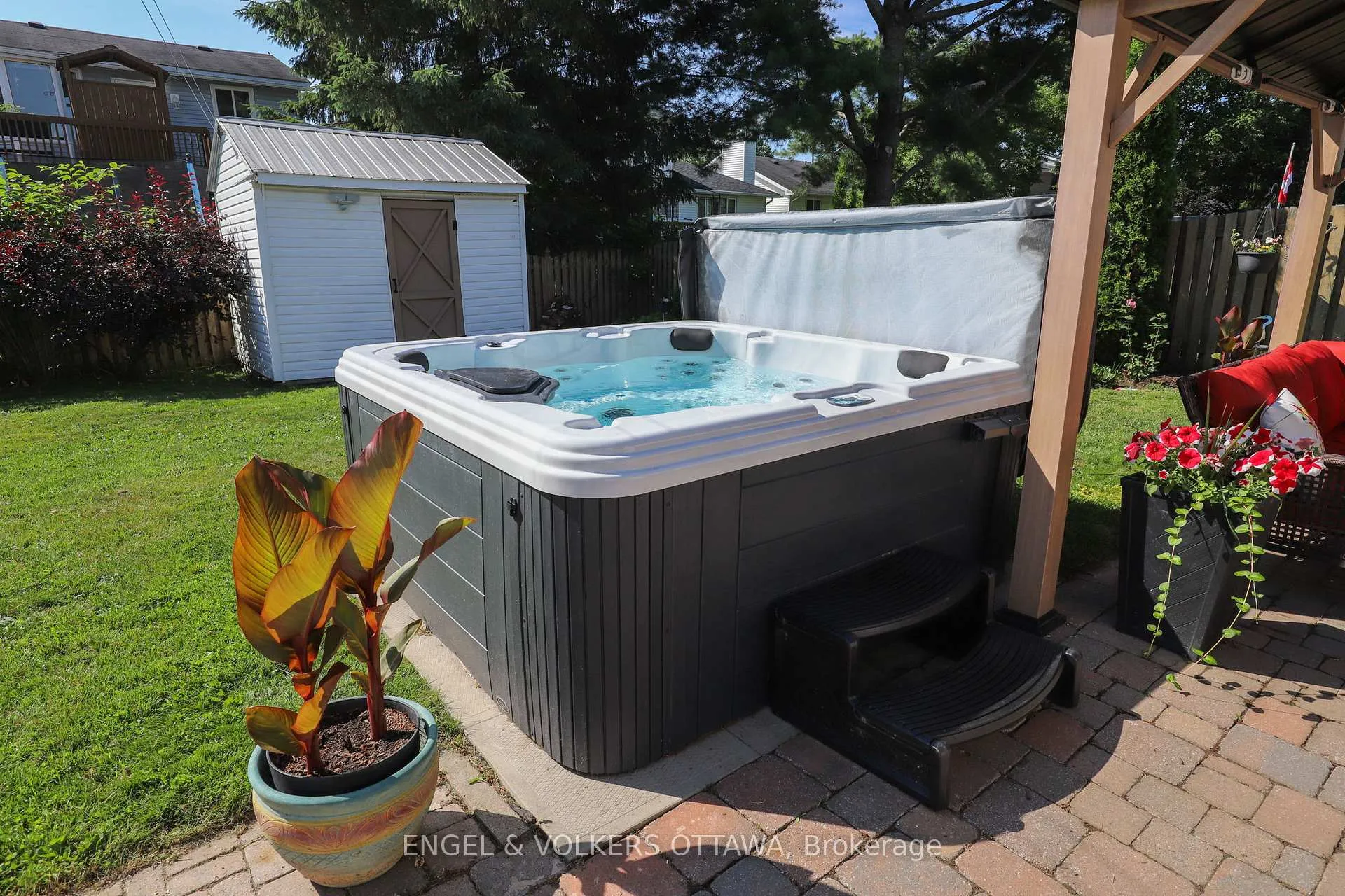 Photo 33 of 4 Maple Drive, Arnprior — HOMEH