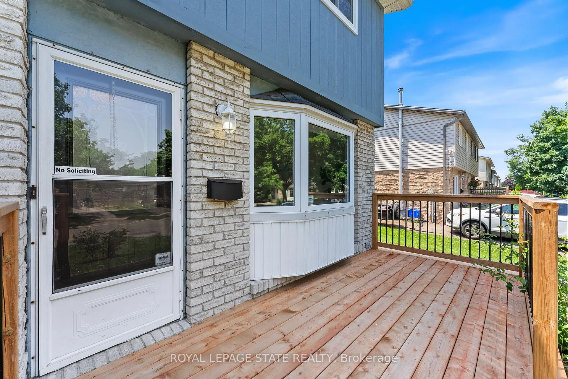 Photo 5 of 37 Birchpark Drive, Grimsby, Grimsby Beach — HOMEH