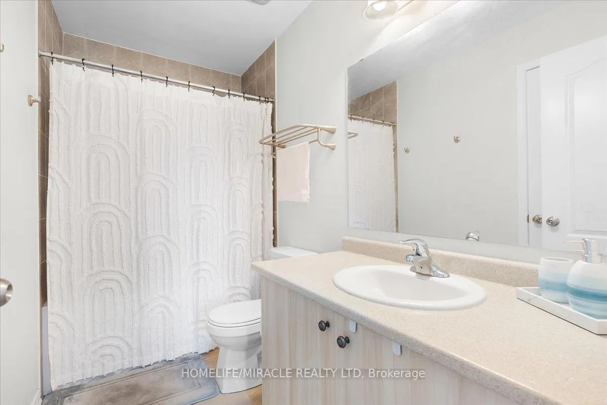 Photo 23 of 402 Dougall Avenue, Caledon, Rural Caledon — HOMEH