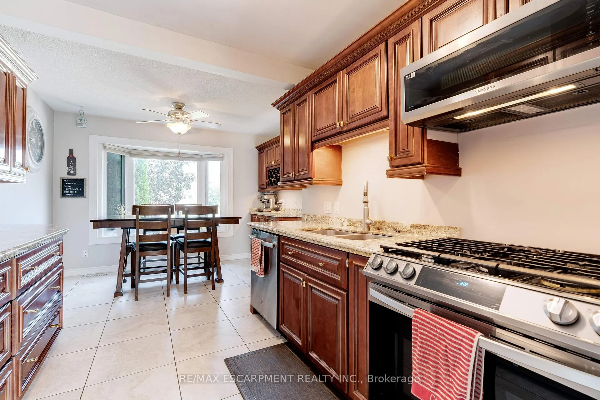 Photo 9 of 23 Niagara Street, Grimsby, Grimsby Beach — HOMEH