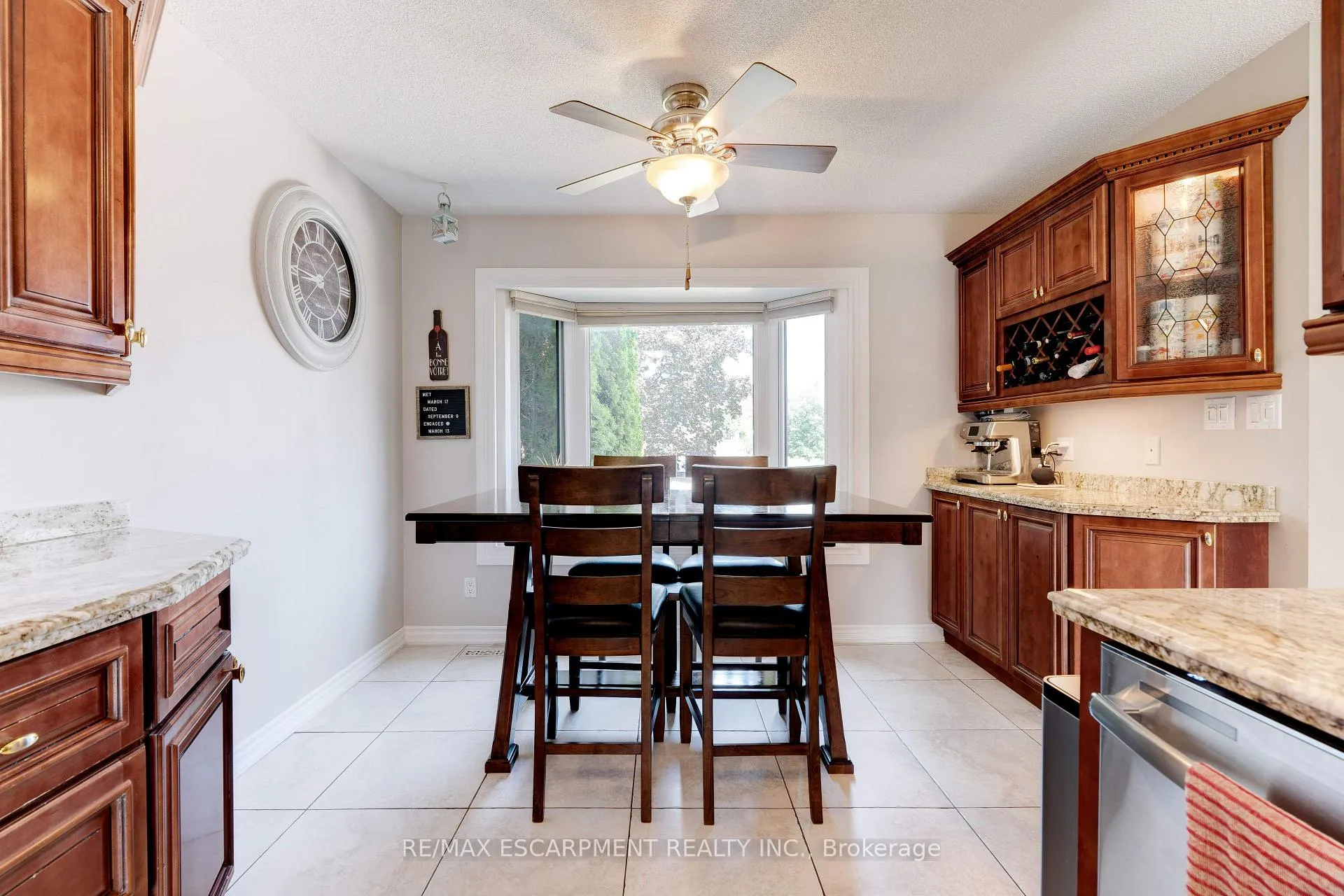 Photo 12 of 23 Niagara Street, Grimsby, Grimsby Beach — HOMEH