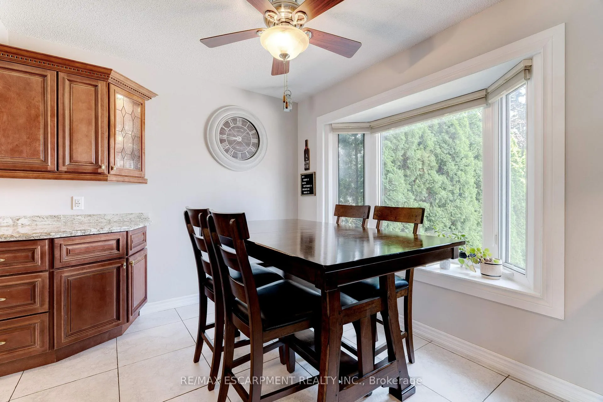 Photo 15 of 23 Niagara Street, Grimsby, Grimsby Beach — HOMEH