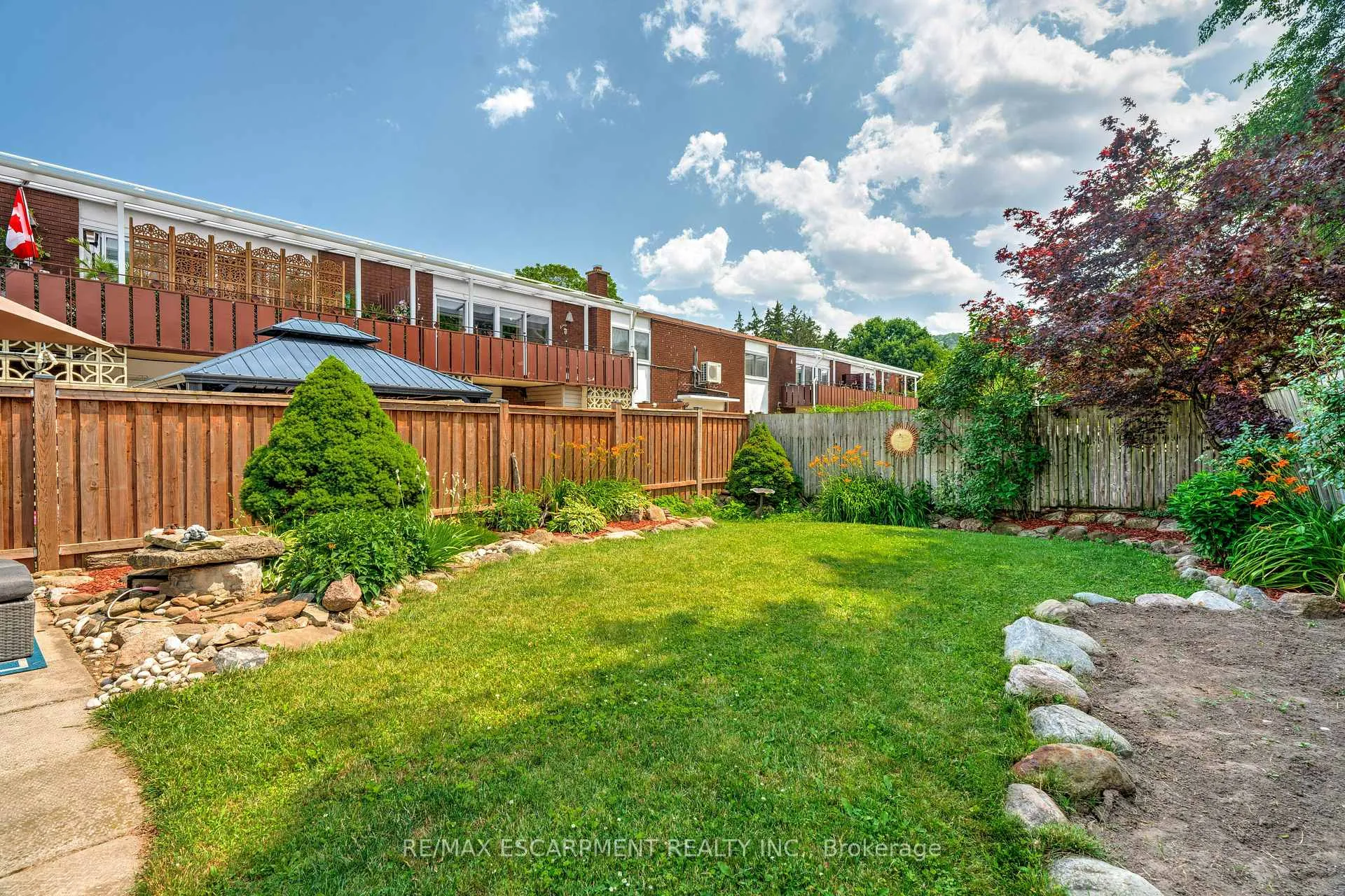 Photo 42 of 23 Niagara Street, Grimsby, Grimsby Beach — HOMEH