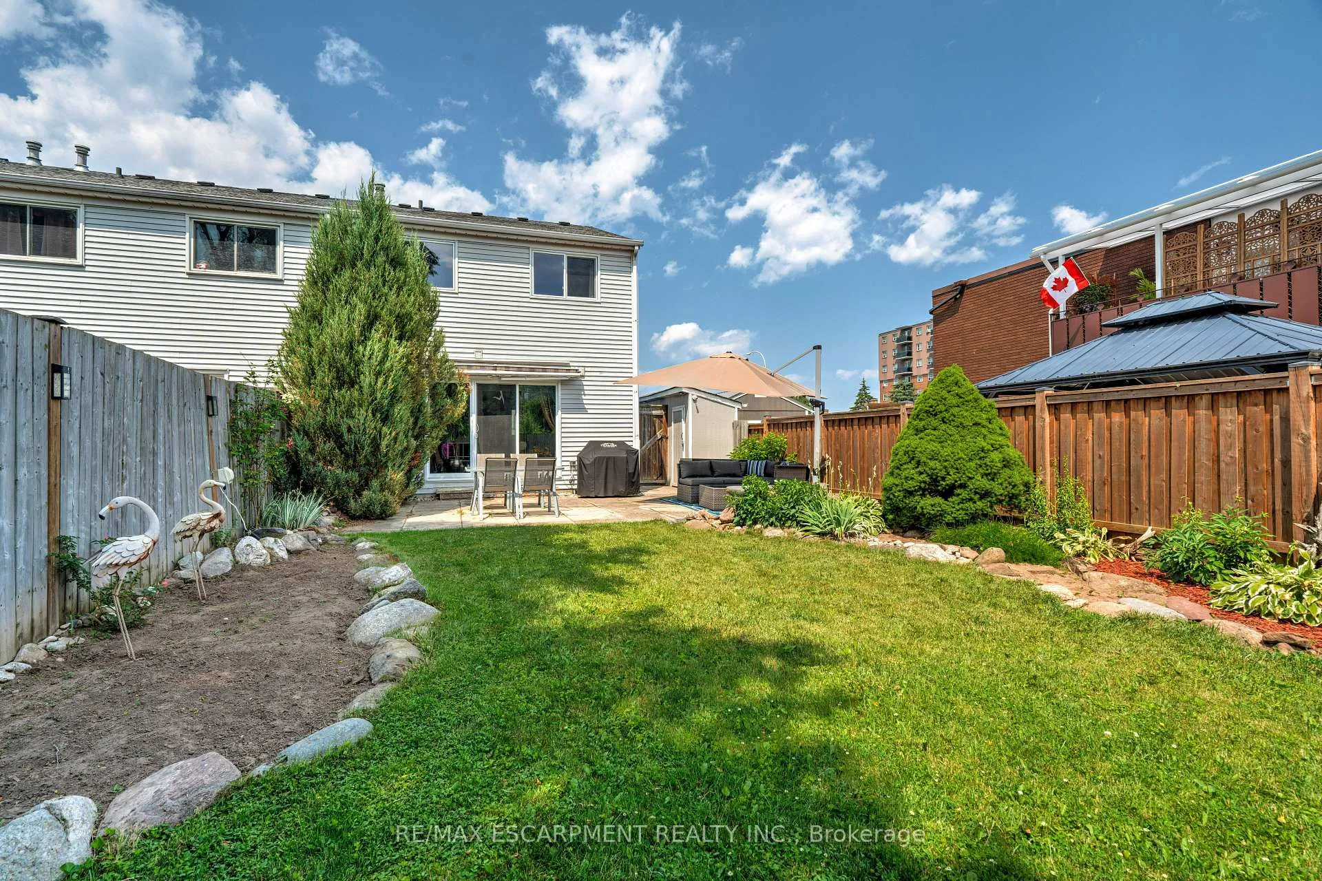 Photo 43 of 23 Niagara Street, Grimsby, Grimsby Beach — HOMEH