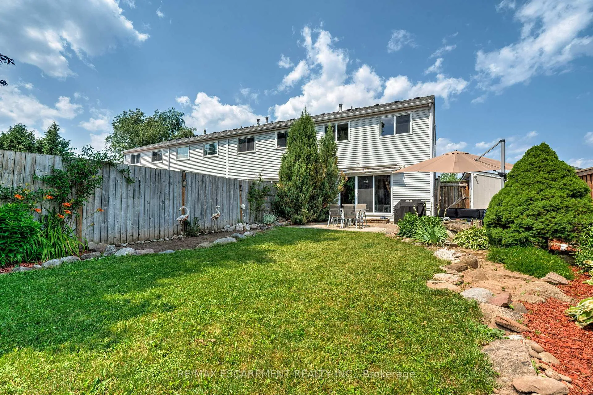 Photo 44 of 23 Niagara Street, Grimsby, Grimsby Beach — HOMEH
