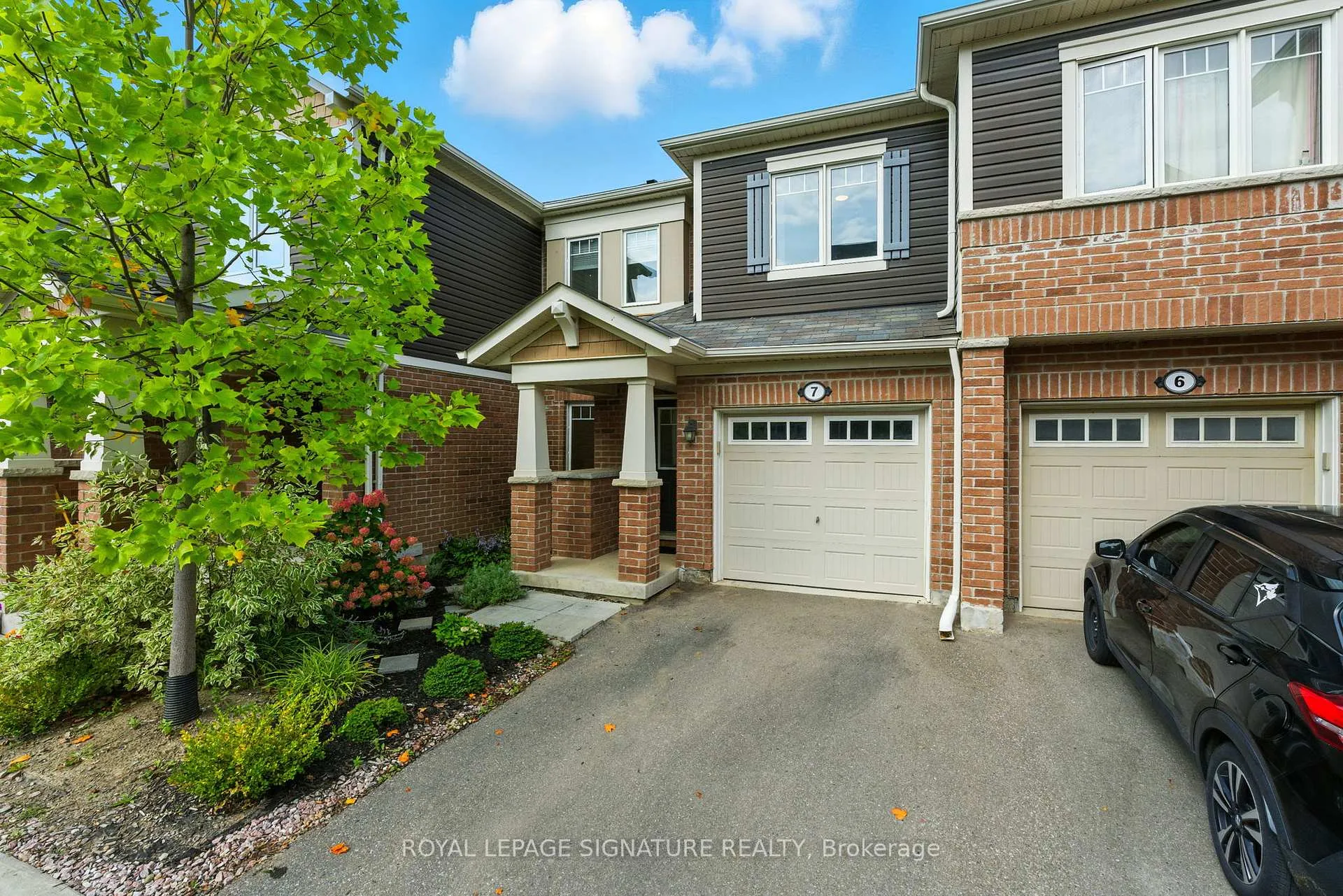 Photo 2 of Unit 7, 1000 Asleton Boulevard, Milton, Willmott — HOMEH
