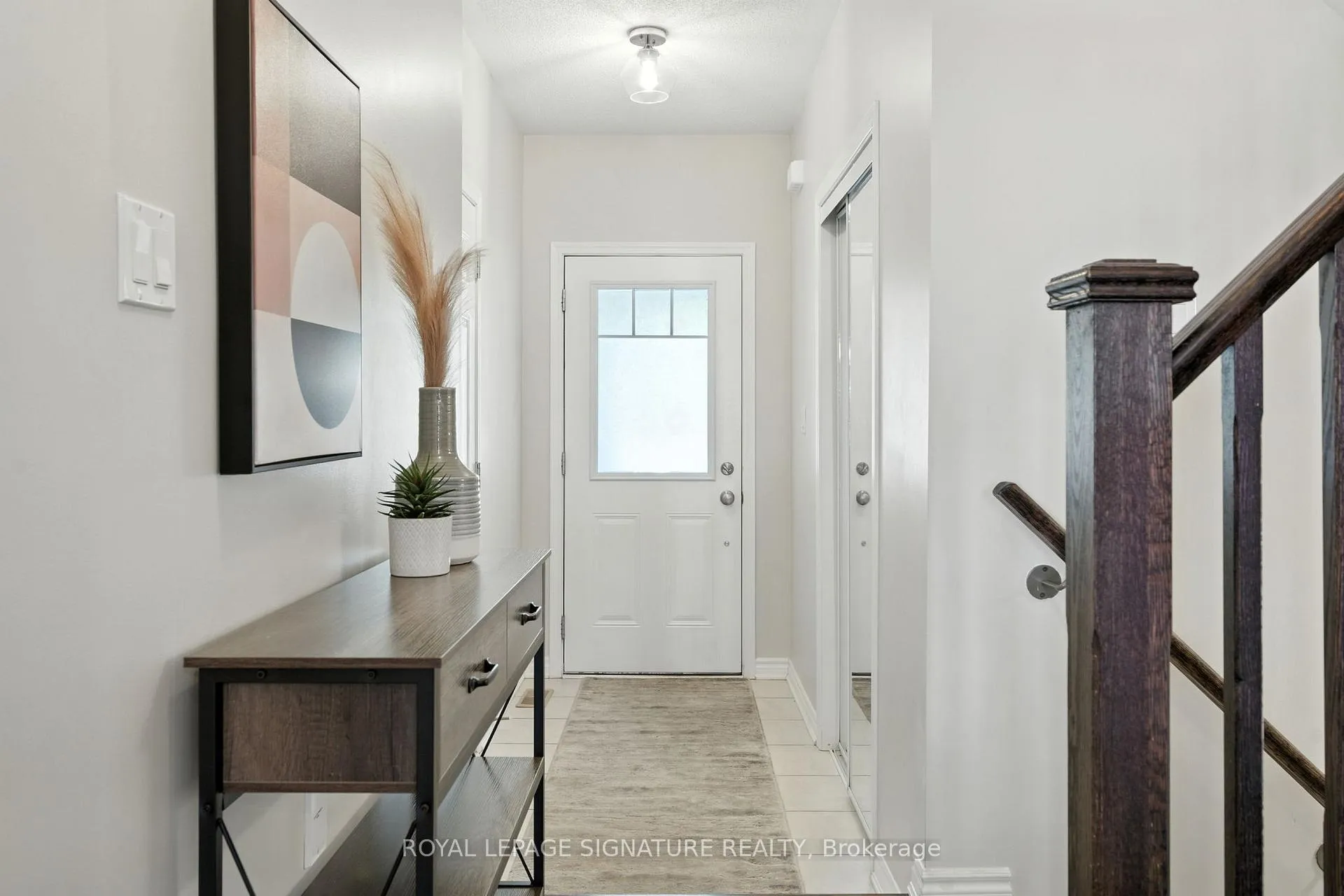 Photo 4 of Unit 7, 1000 Asleton Boulevard, Milton, Willmott — HOMEH