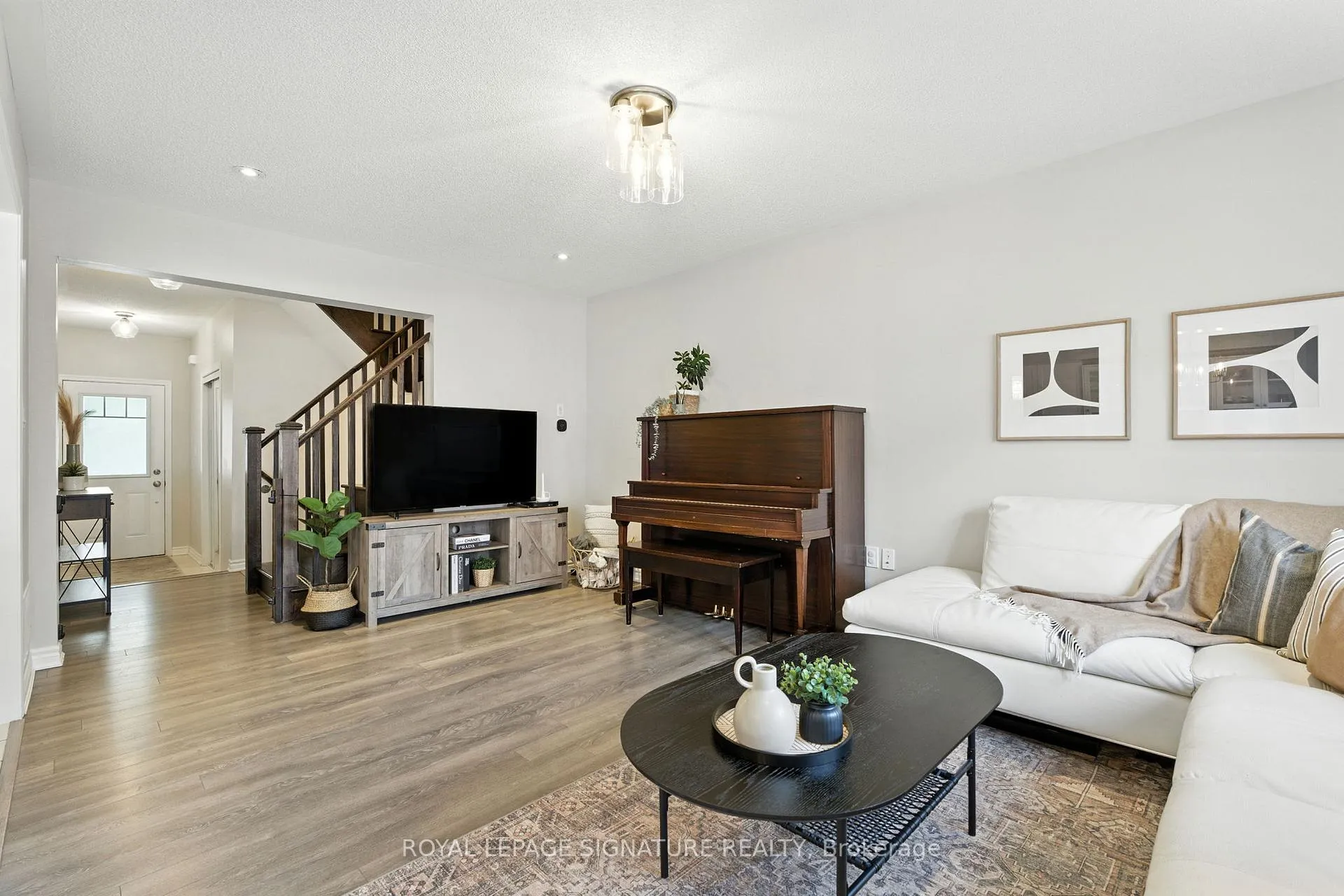 Photo 10 of Unit 7, 1000 Asleton Boulevard, Milton, Willmott — HOMEH