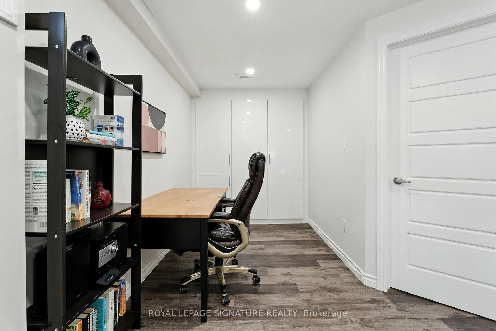 Photo 46 of Unit 7, 1000 Asleton Boulevard, Milton, Willmott — HOMEH