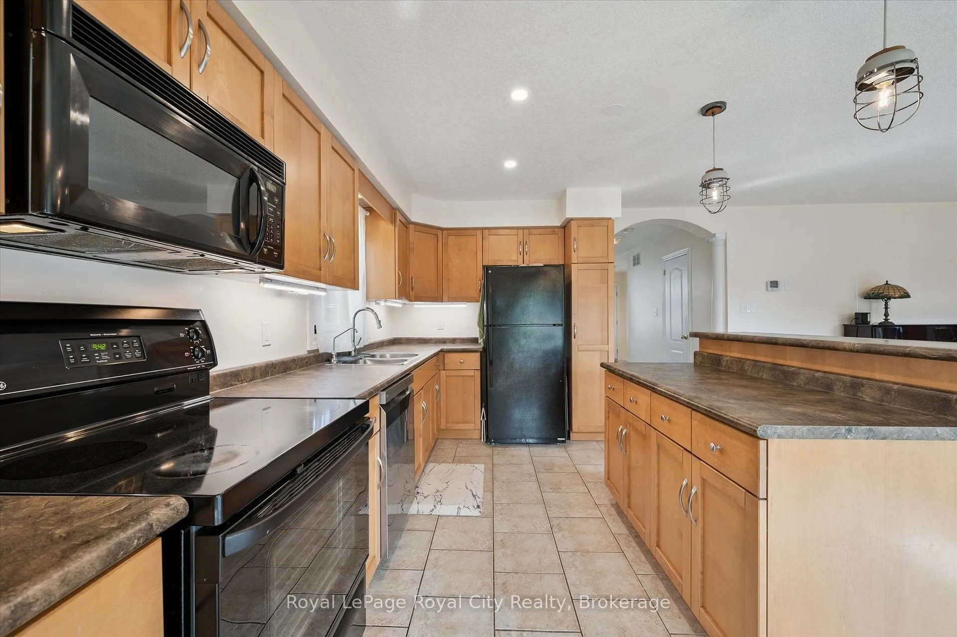 Photo 17 of 4 Holland Crescent, Guelph, Pineridge/Westminster Woods — HOMEH