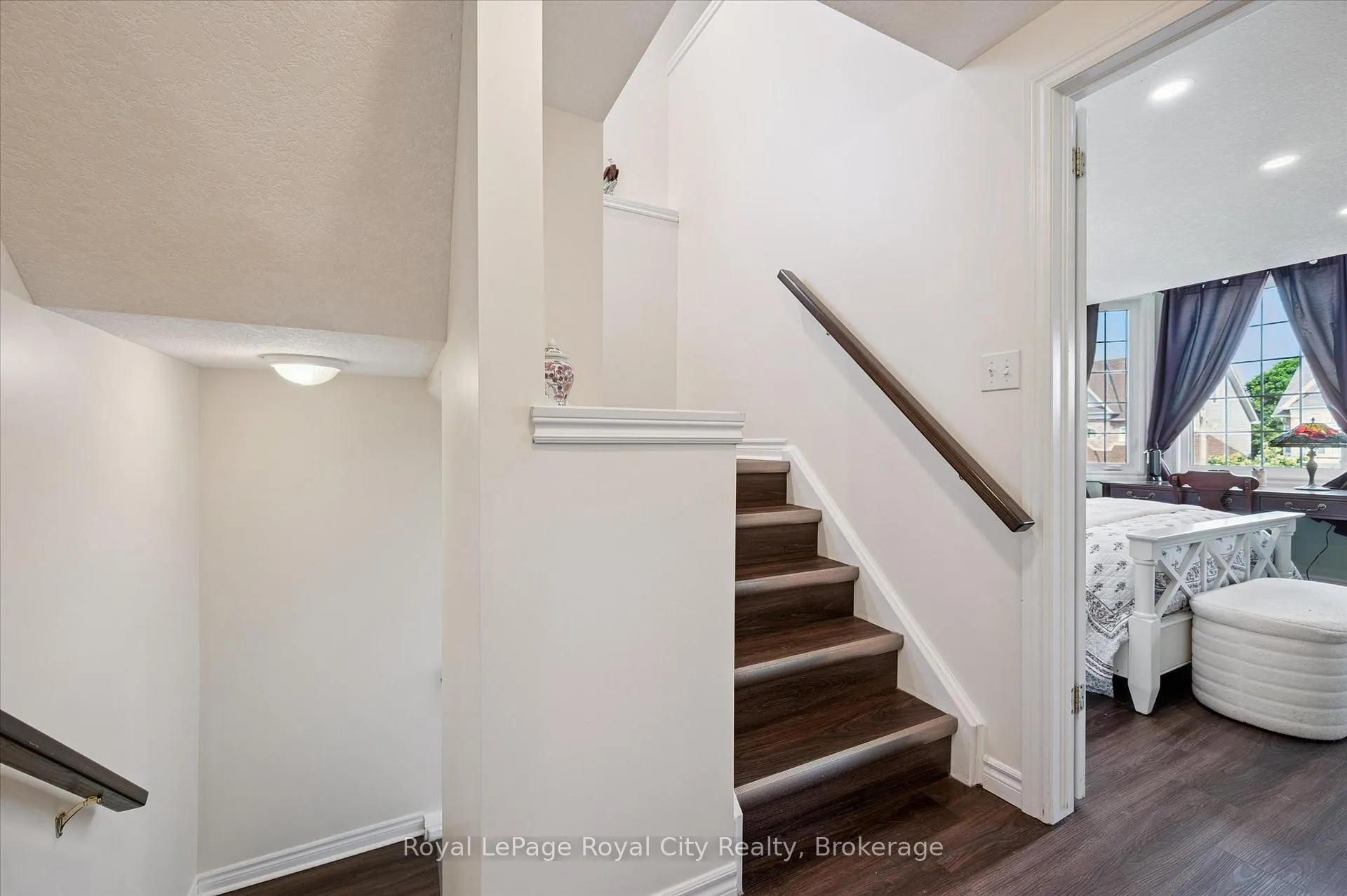 Photo 30 of 4 Holland Crescent, Guelph, Pineridge/Westminster Woods — HOMEH